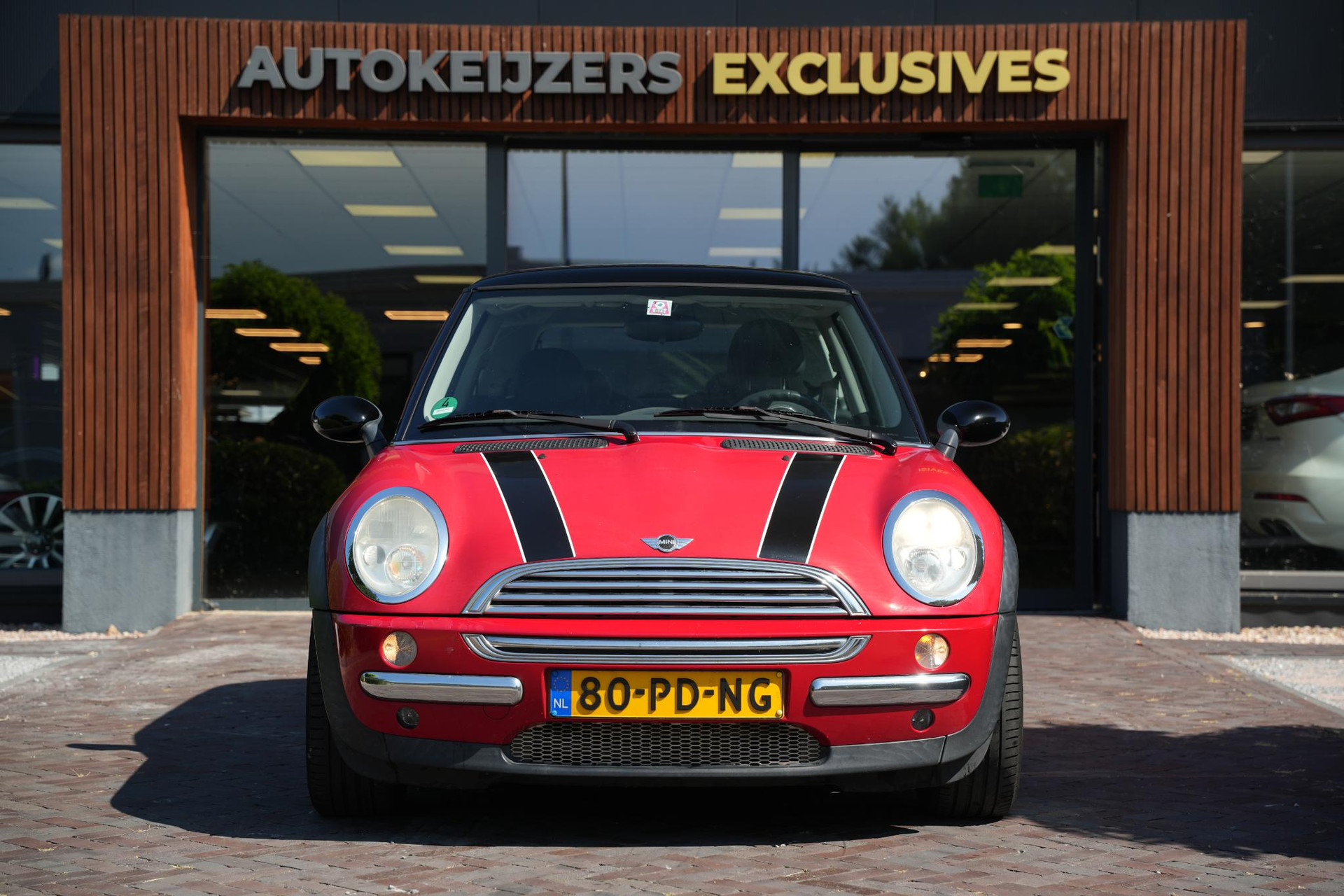MINI 3-deurs 1.6 Cooper Chili 2004 Chili red  3