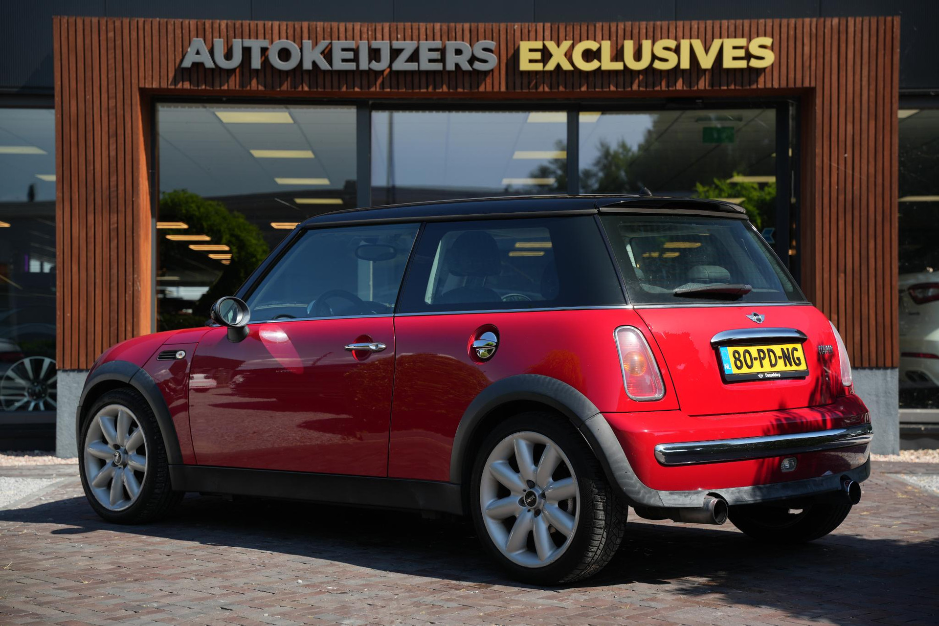 MINI 3-deurs 1.6 Cooper Chili 2004 Chili red  9