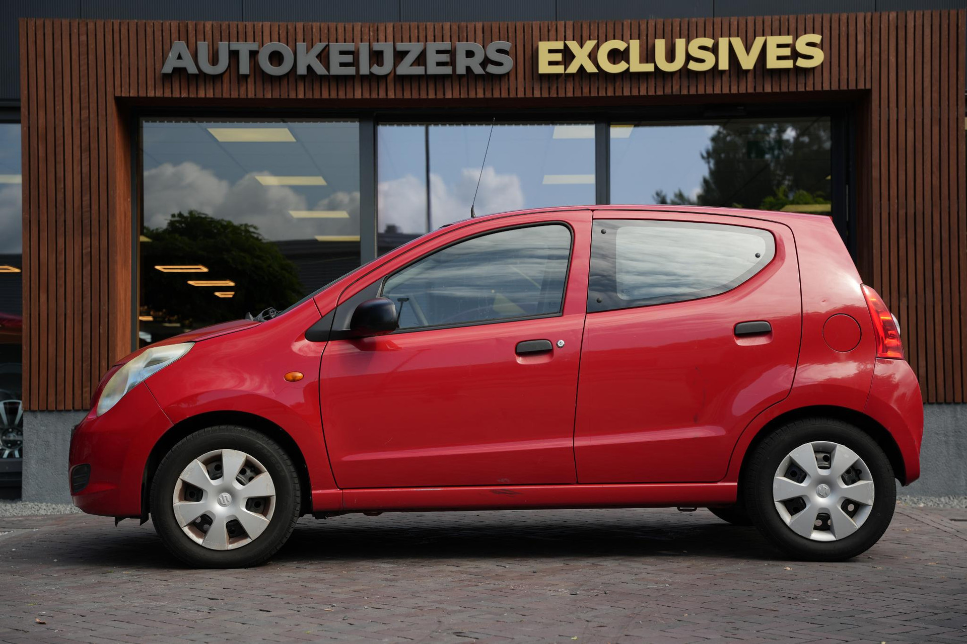 Suzuki Alto 1.0 Base 2011  7