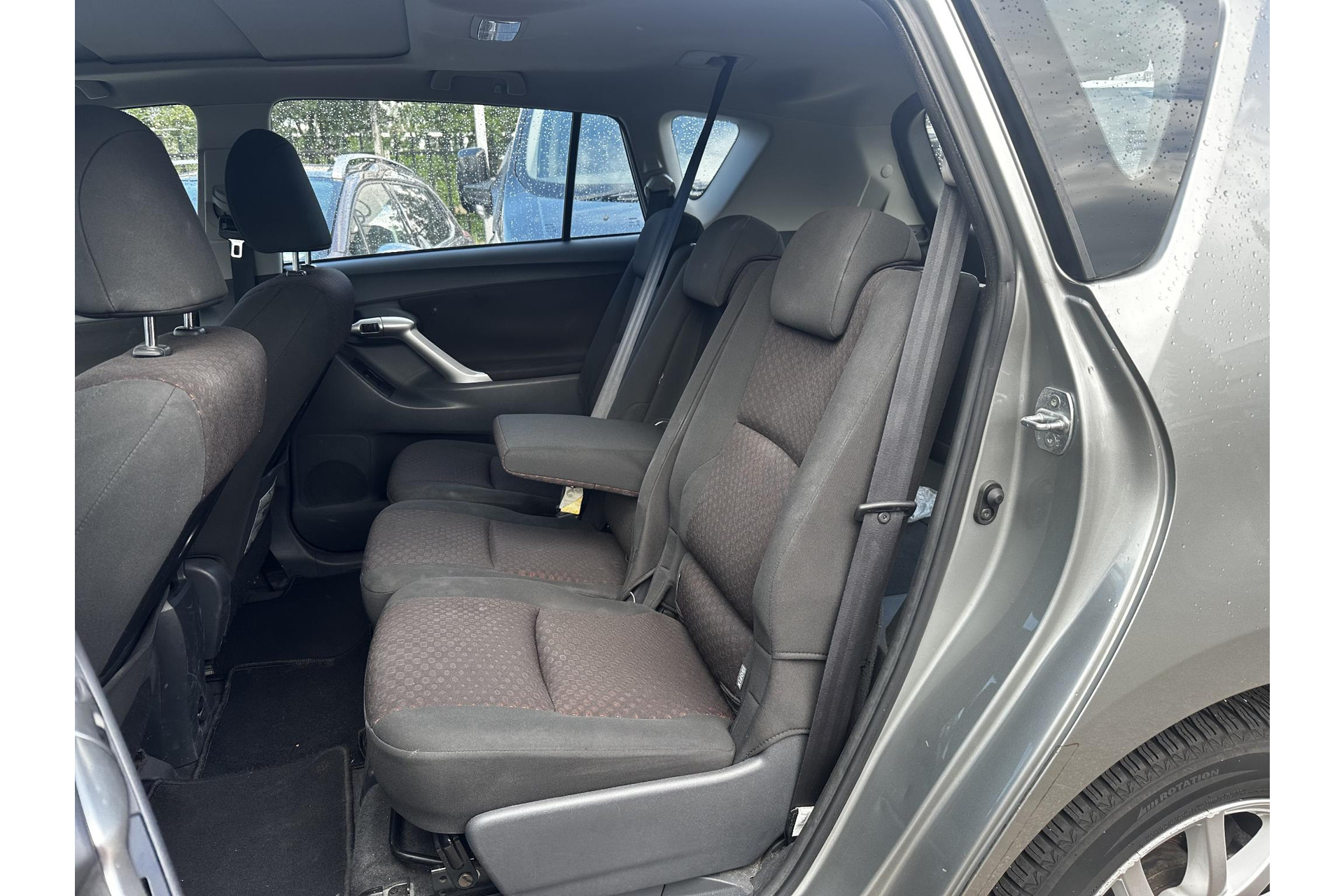 Toyota Verso 1.6 VVT-i Business 2011  16