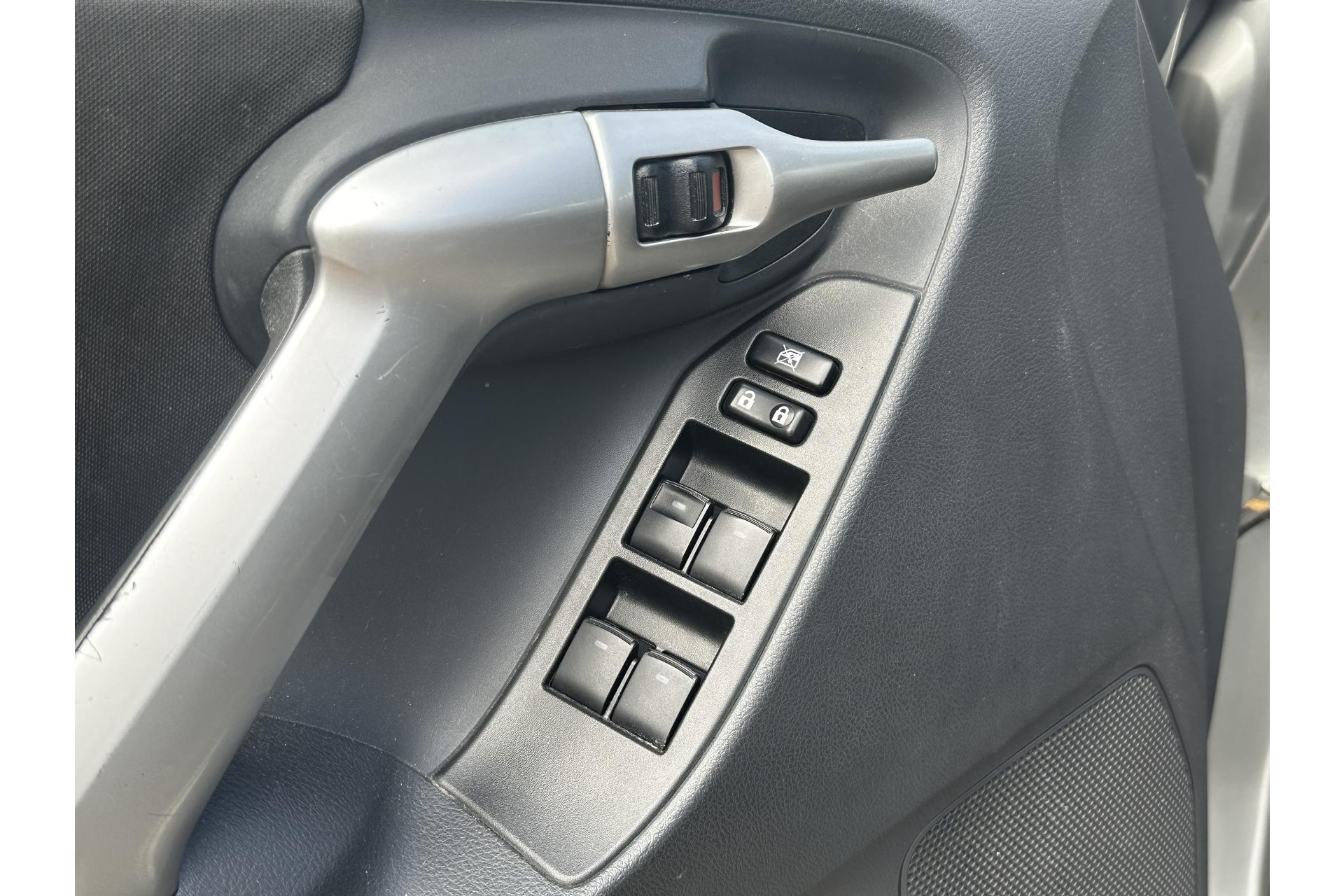 Toyota Verso 1.6 VVT-i Business 2011  6