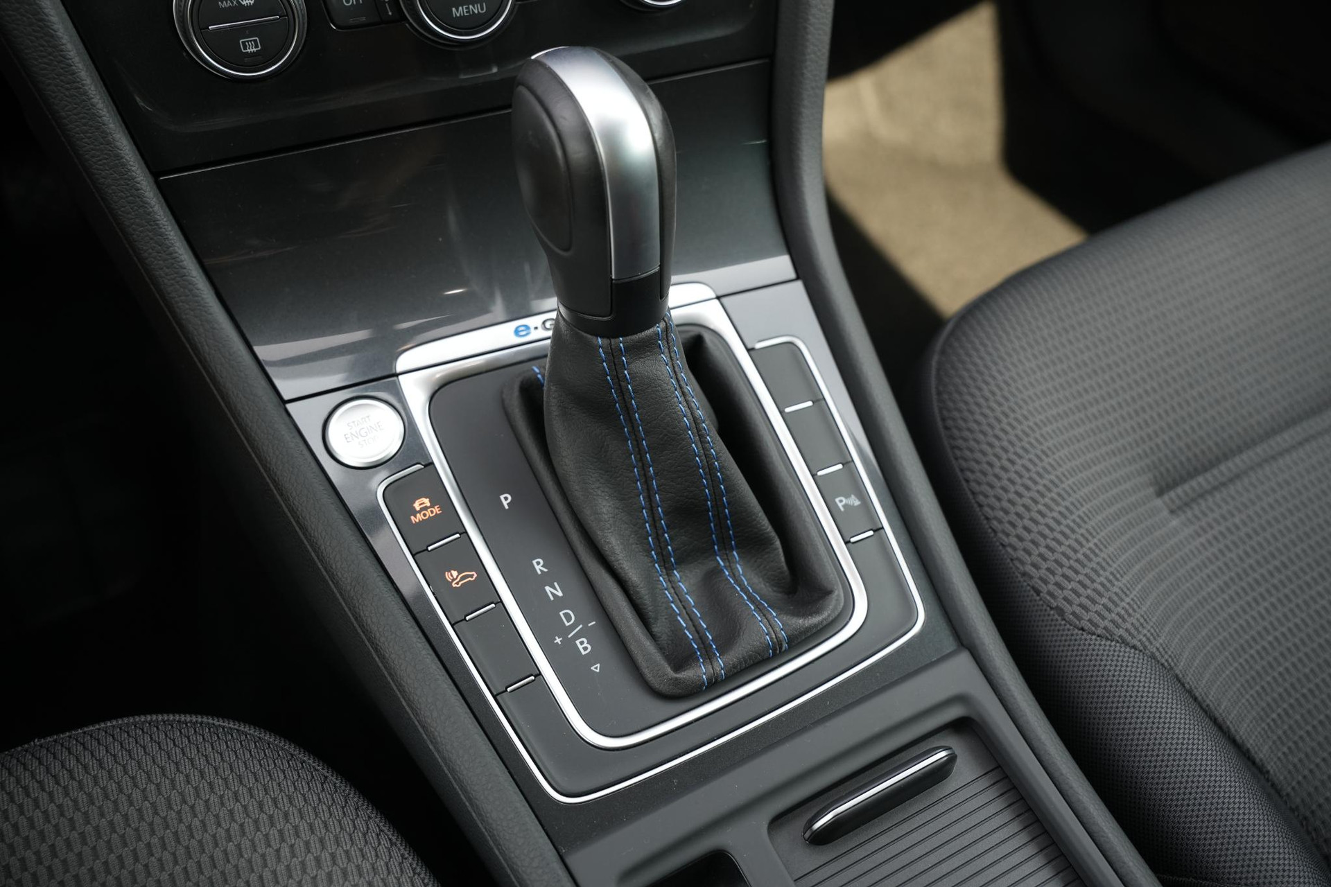Volkswagen e-Golf E-DITION 2020 Metallic indium grey (X3X3) 24