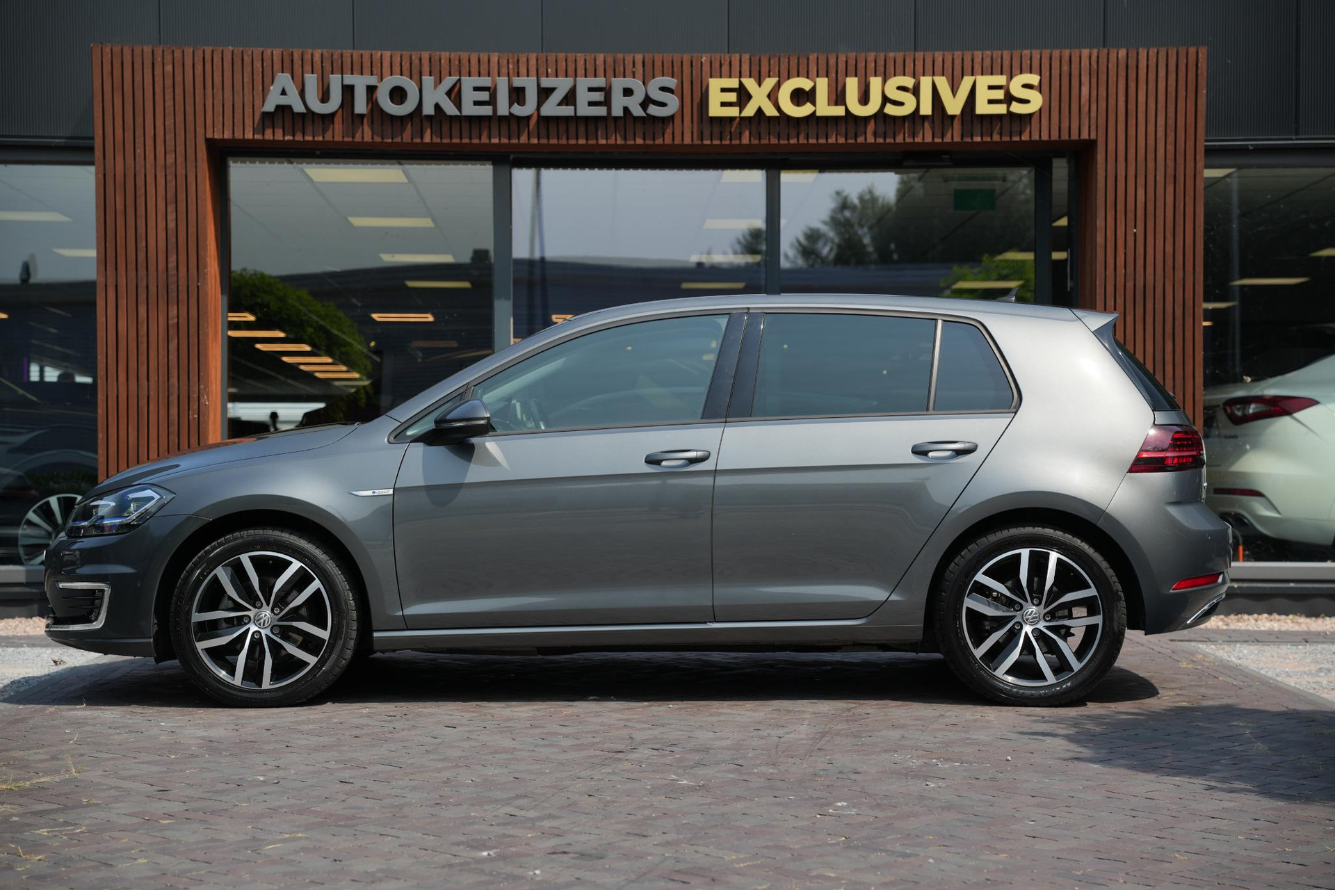 Volkswagen e-Golf E-DITION 2020 Metallic indium grey (X3X3) 7