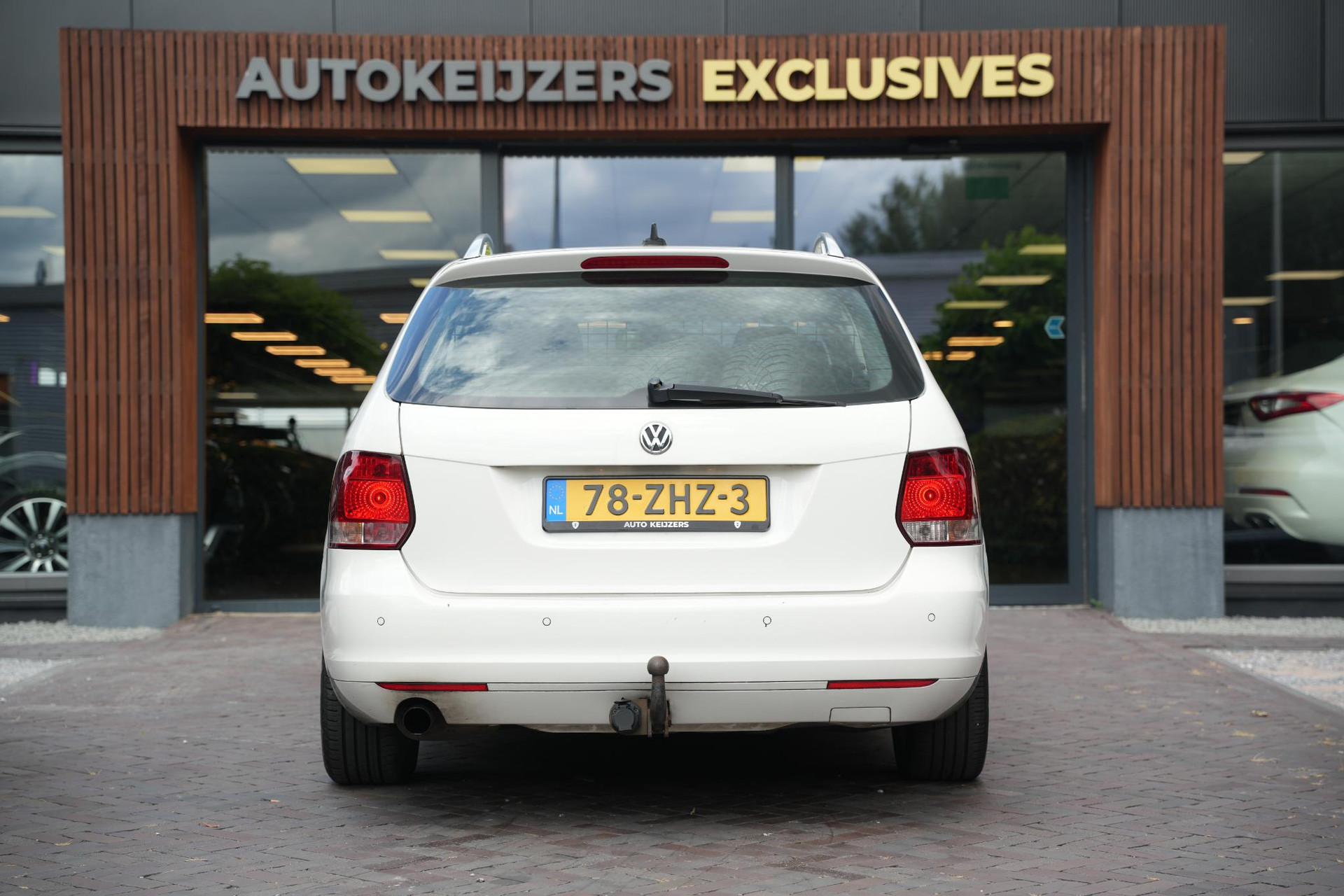 Volkswagen Golf Variant 1.2 TSI High Executive Line BlueMotion 2012 Candy white 11