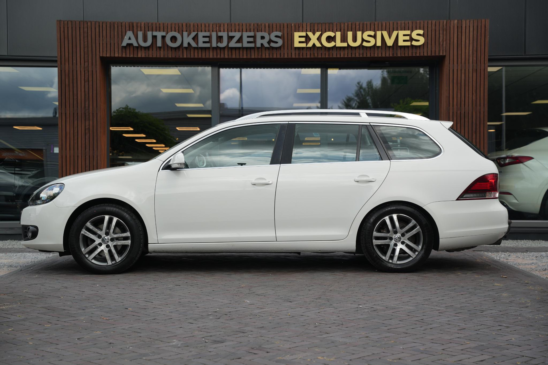 Volkswagen Golf Variant 1.2 TSI High Executive Line BlueMotion 2012 Candy white 7