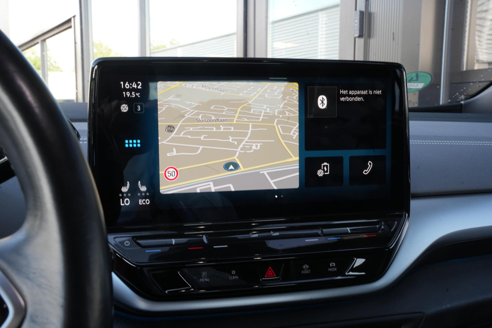 Volkswagen ID.5 Pro 77 kWh 2022 Moonstone grey met zwart dak 17