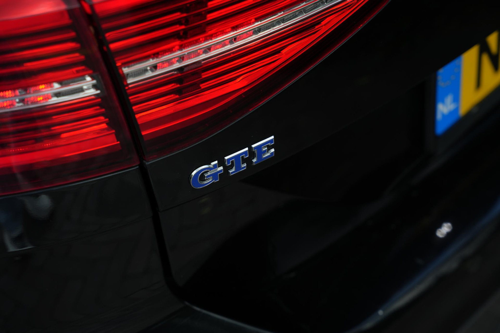 Volkswagen Passat Variant 1.4 TSI GTE 2016 Deep black pearl 23