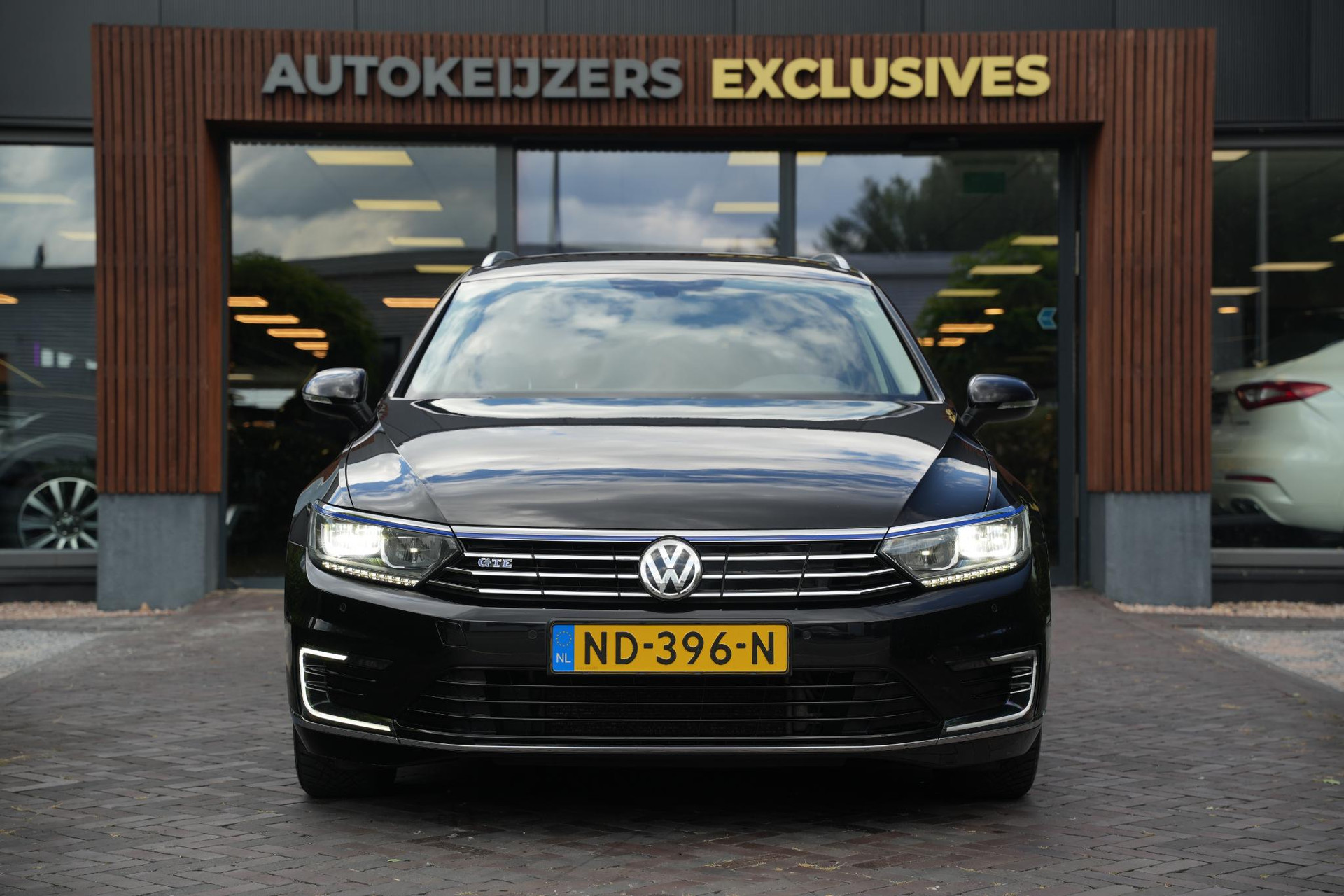 Volkswagen Passat Variant 1.4 TSI GTE 2016 Deep black pearl 3