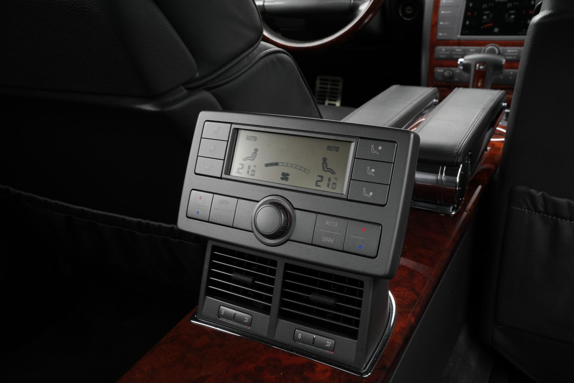 Volkswagen Phaeton 4.2 V8 4p. Lang 2005  25