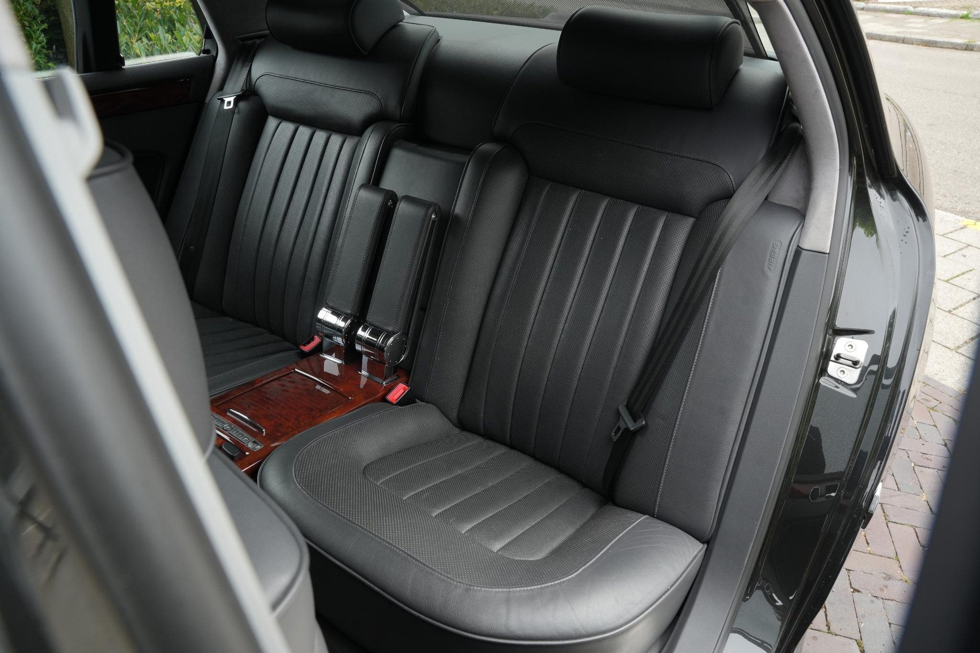 Volkswagen Phaeton 4.2 V8 4p. Lang 2005  37