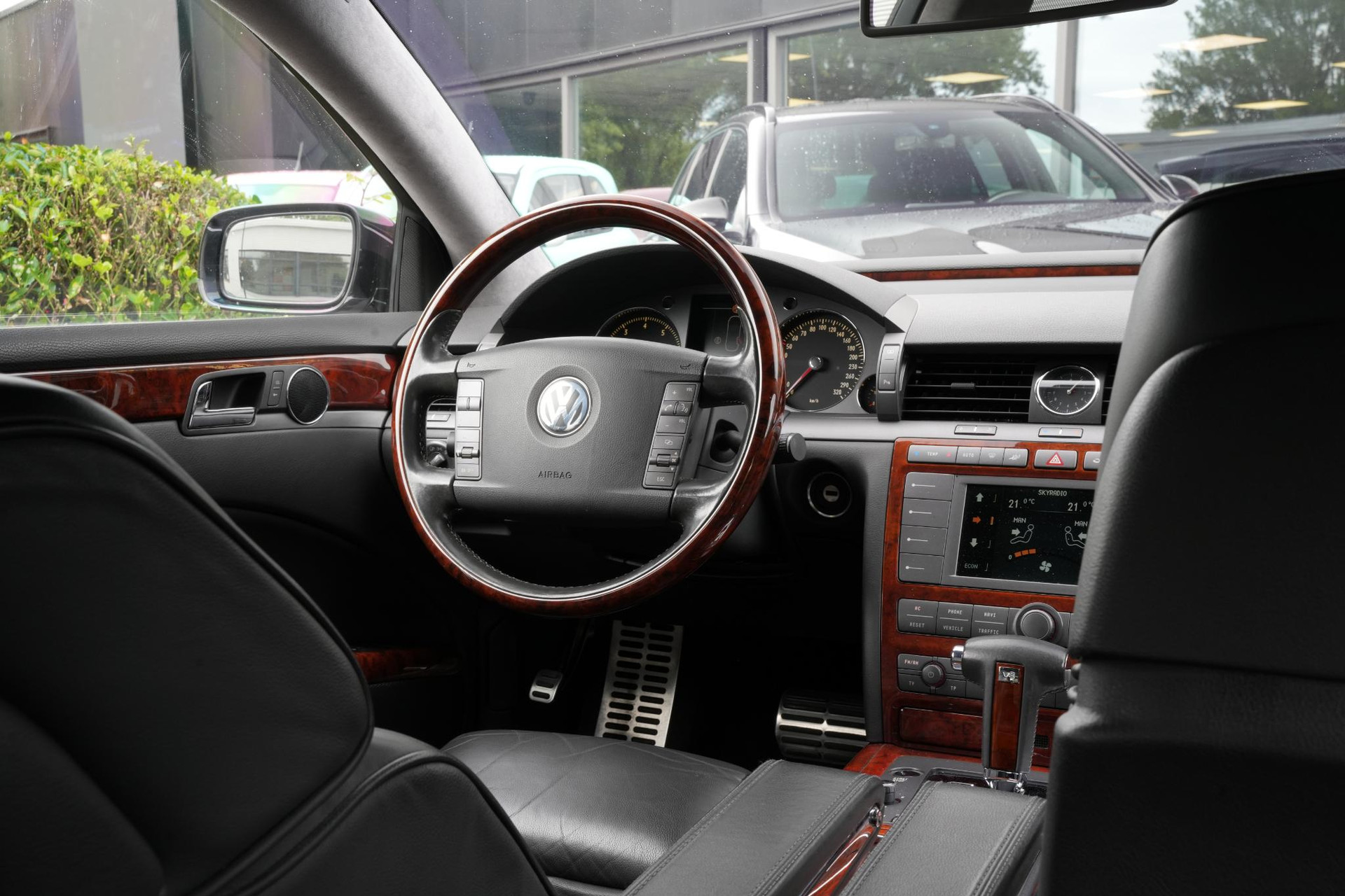Volkswagen Phaeton 4.2 V8 4p. Lang 2005  8