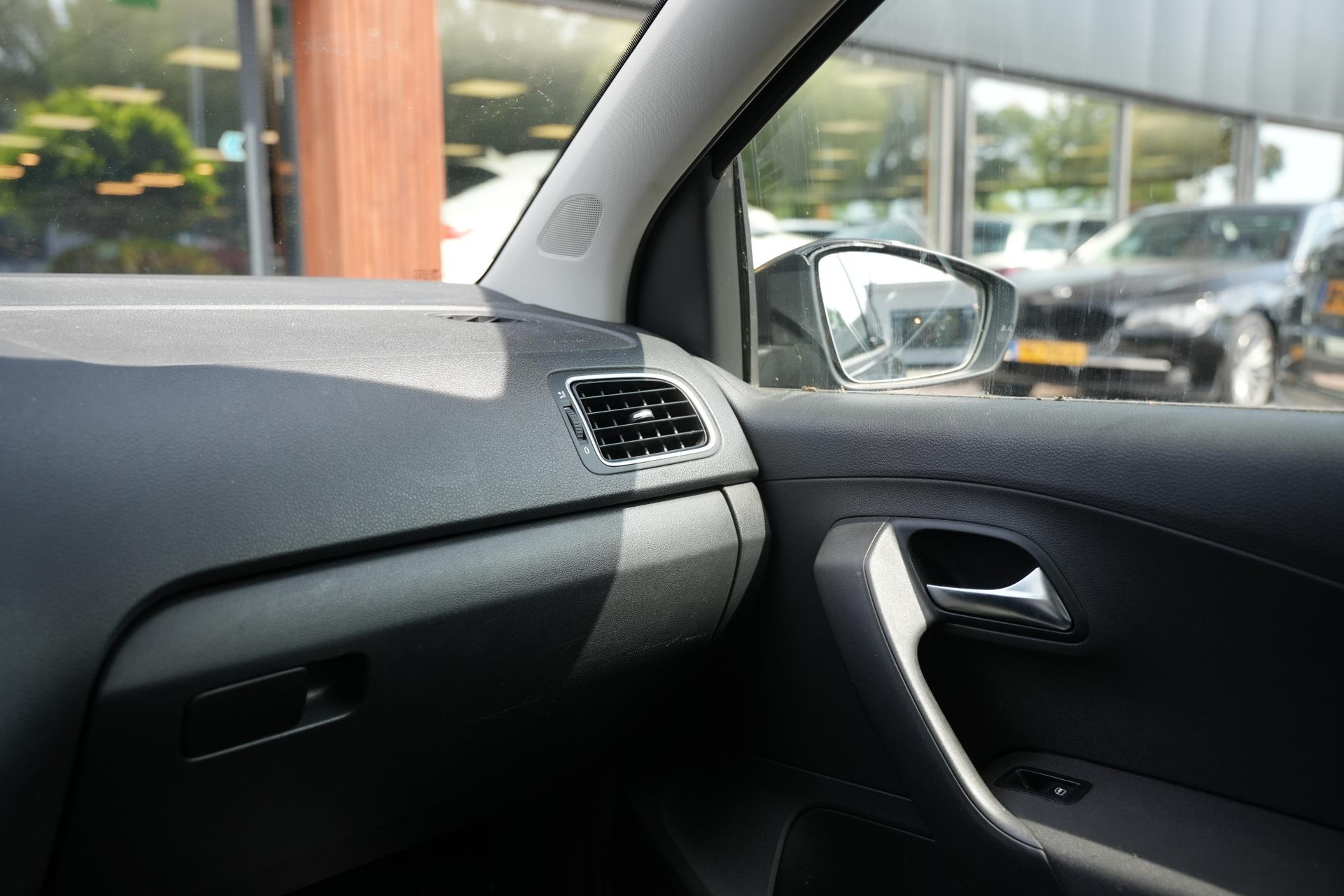 Volkswagen Polo 1.2-12V Comfortline 2012  26