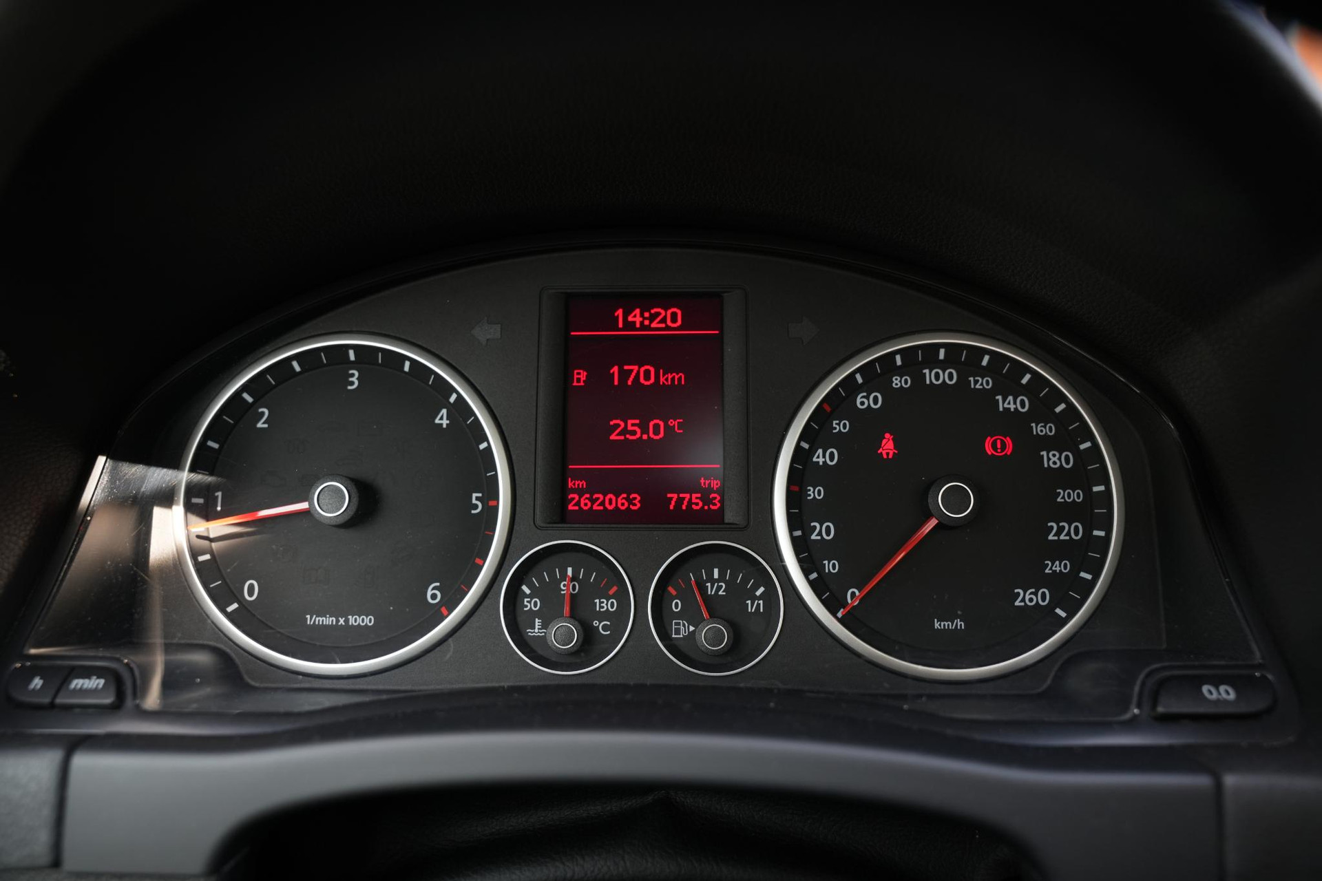 Volkswagen Tiguan 2.0 TDI Track&Field 4Motion 2009 Deep black pearl effect (2T2T) 24