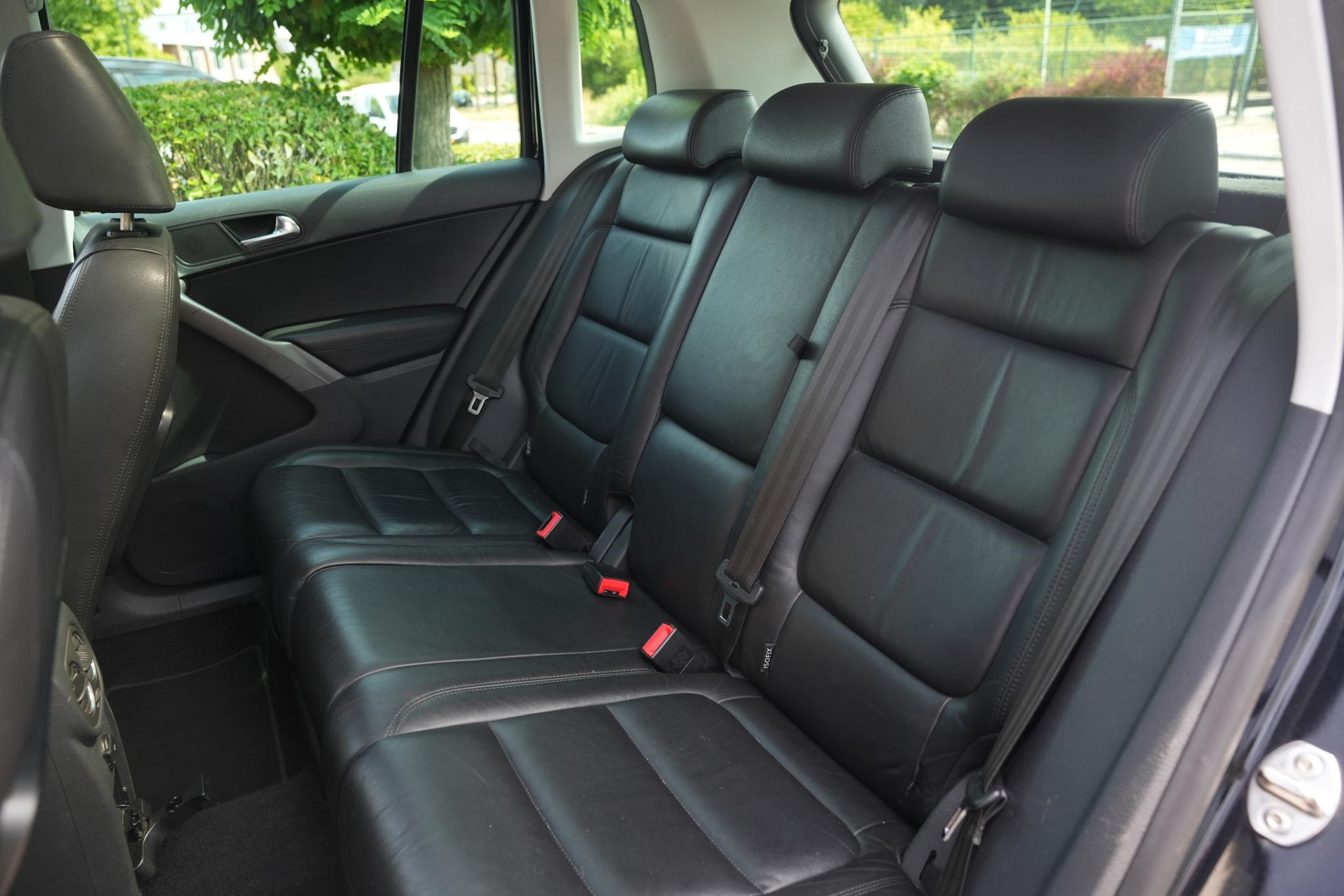 Volkswagen Tiguan 2.0 TDI Track&Field 4Motion 2009 Deep black pearl effect (2T2T) 6