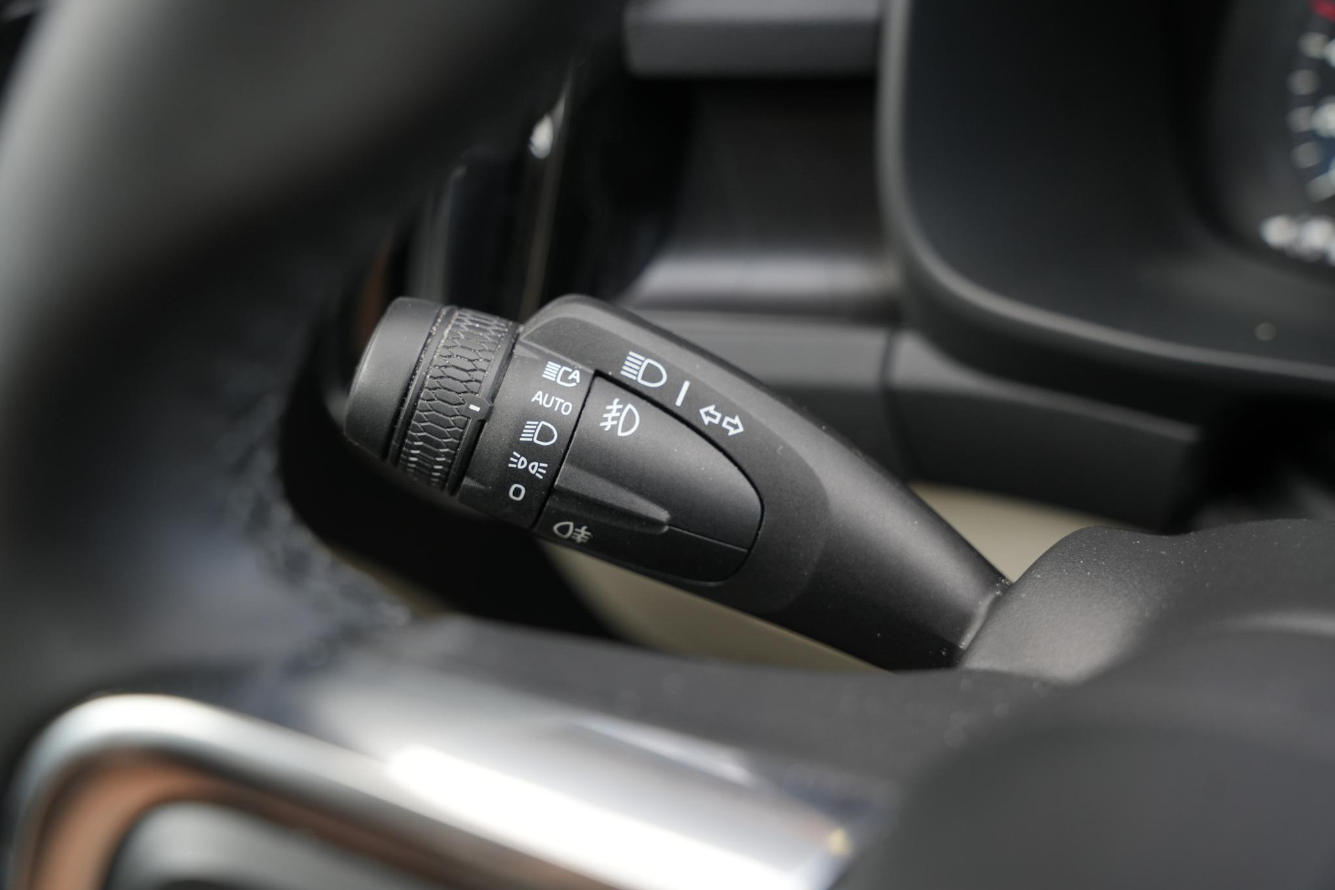 Volvo XC40 1.5 T4 Plug-in hybrid Ultimate Bright 2023 Bright dusk 43