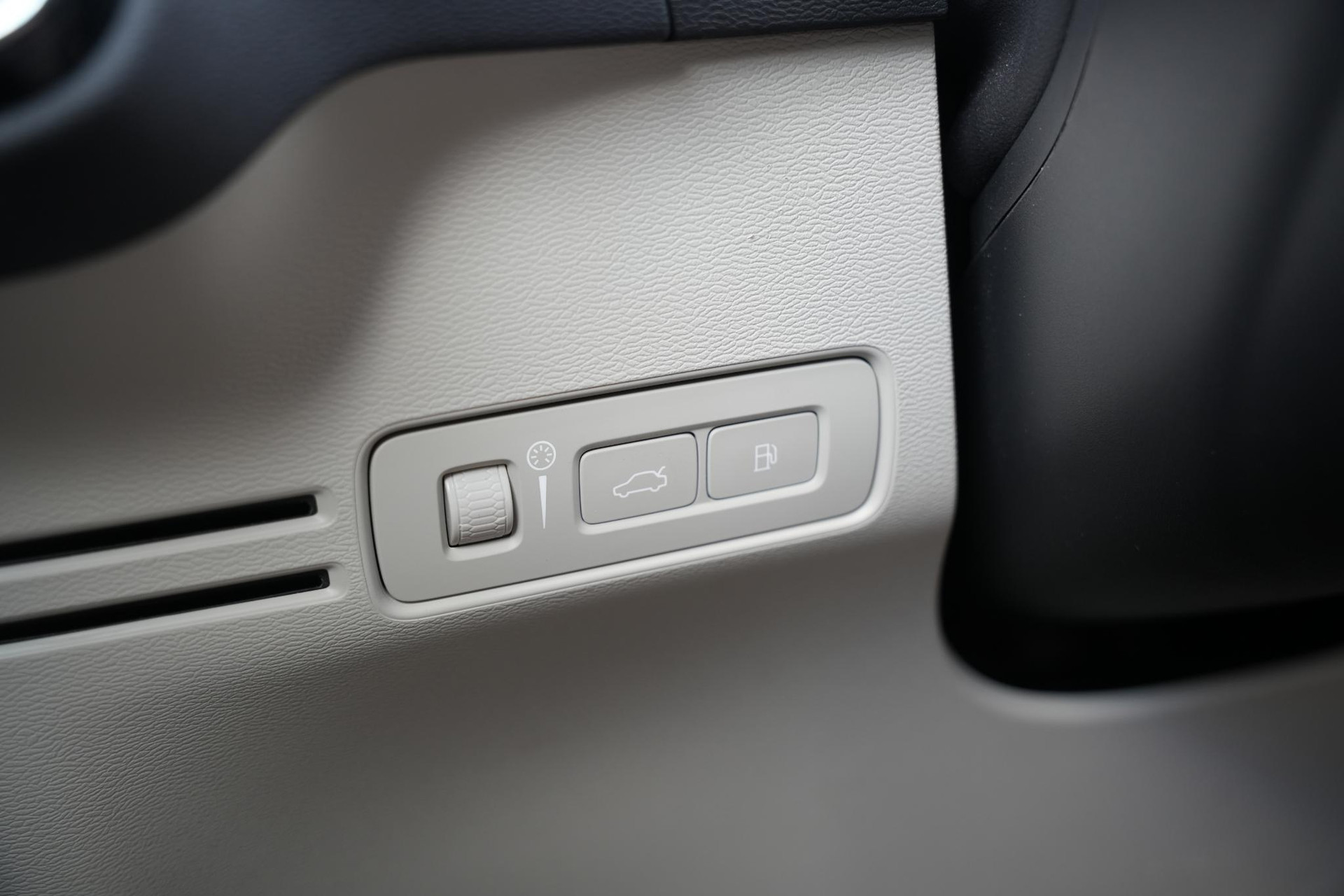 Volvo XC40 1.5 T4 Plug-in hybrid Ultimate Bright 2023 Bright dusk 48