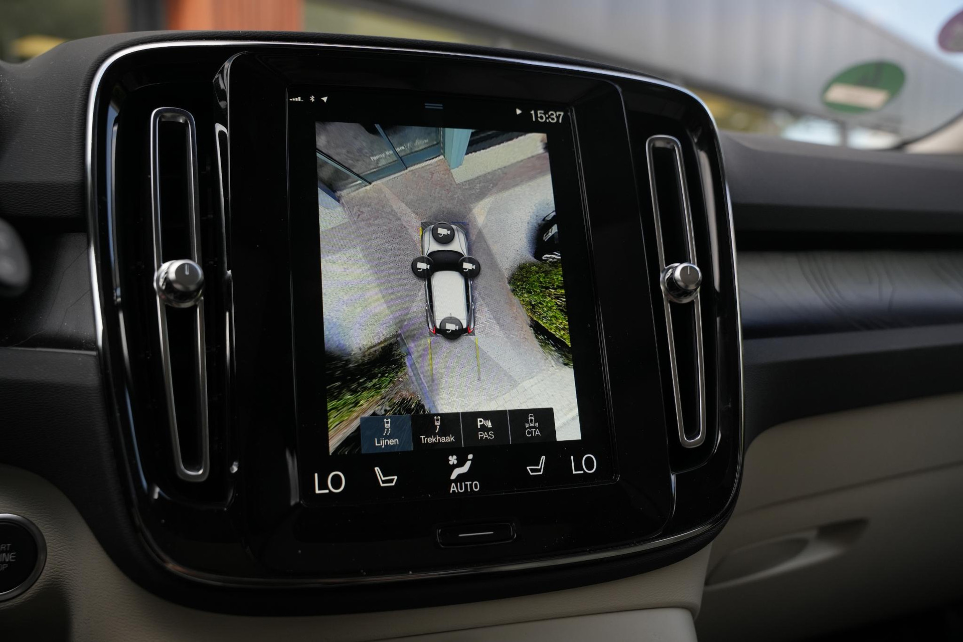Volvo XC40 1.5 T4 Plug-in hybrid Ultimate Bright 2023 Bright dusk 56