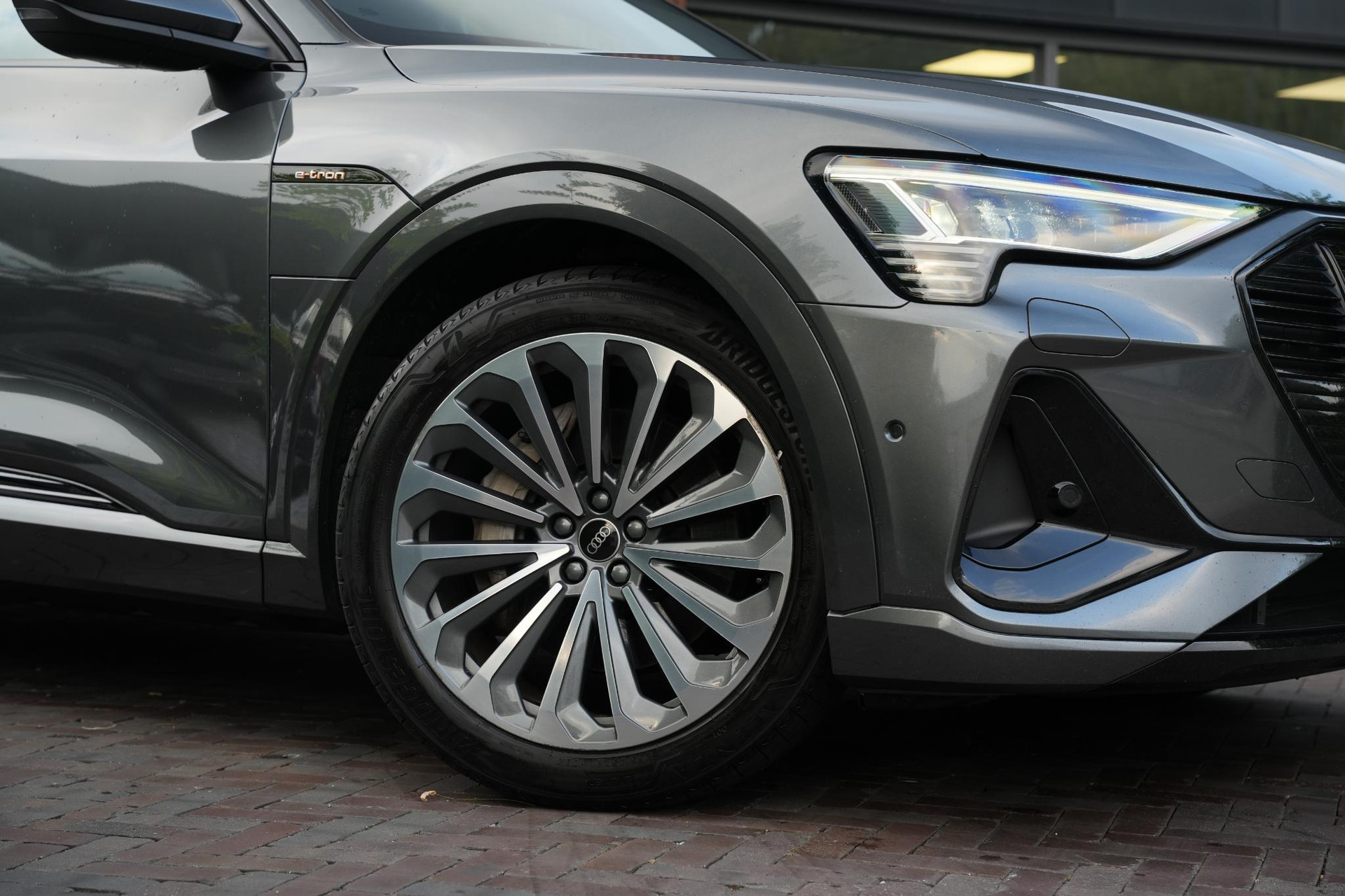Audi e-tron e-tron 50 quattro Launch edition Black 71 kWh 2019 Daytonagrijs 15