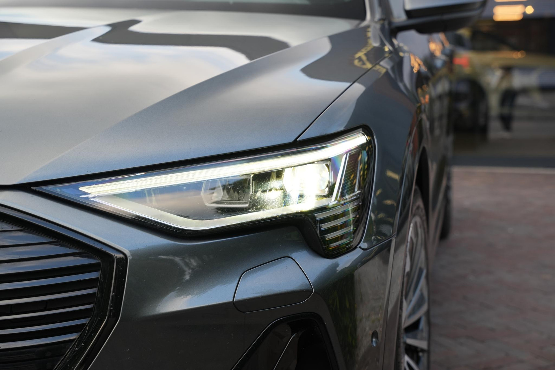 Audi e-tron e-tron 50 quattro Launch edition Black 71 kWh 2019 Daytonagrijs 17