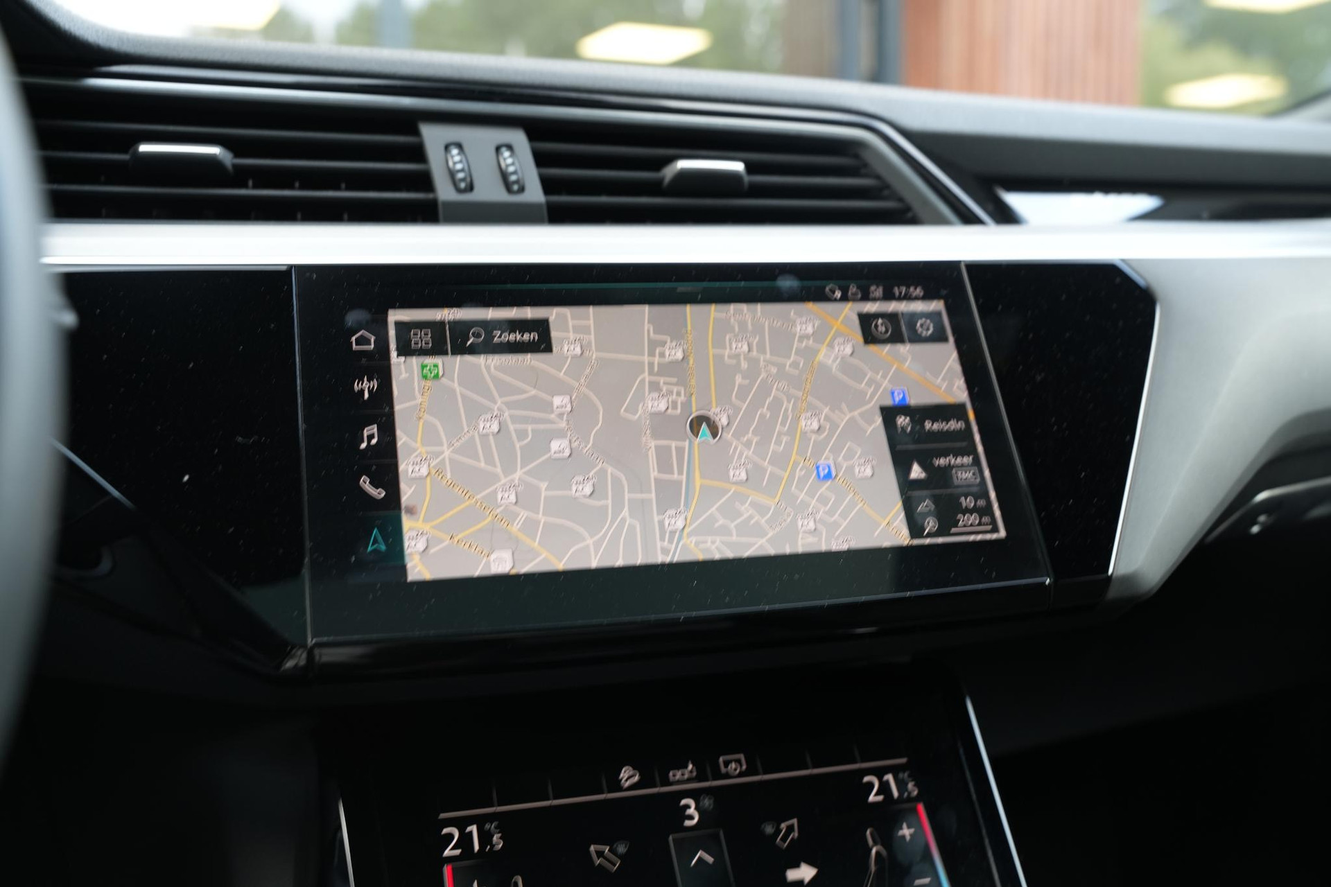 Audi e-tron e-tron 50 quattro Launch edition Black 71 kWh 2019 Daytonagrijs 24