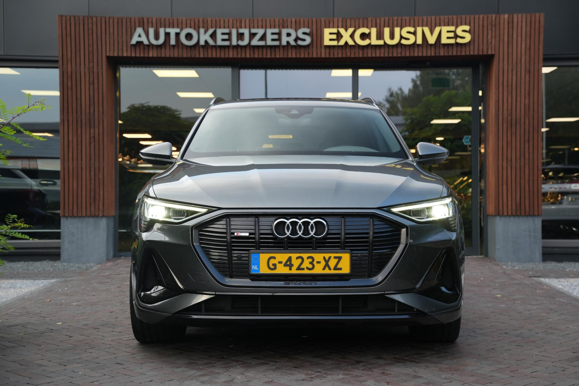 Audi e-tron e-tron 50 quattro Launch edition Black 71 kWh 2019 Daytonagrijs 3