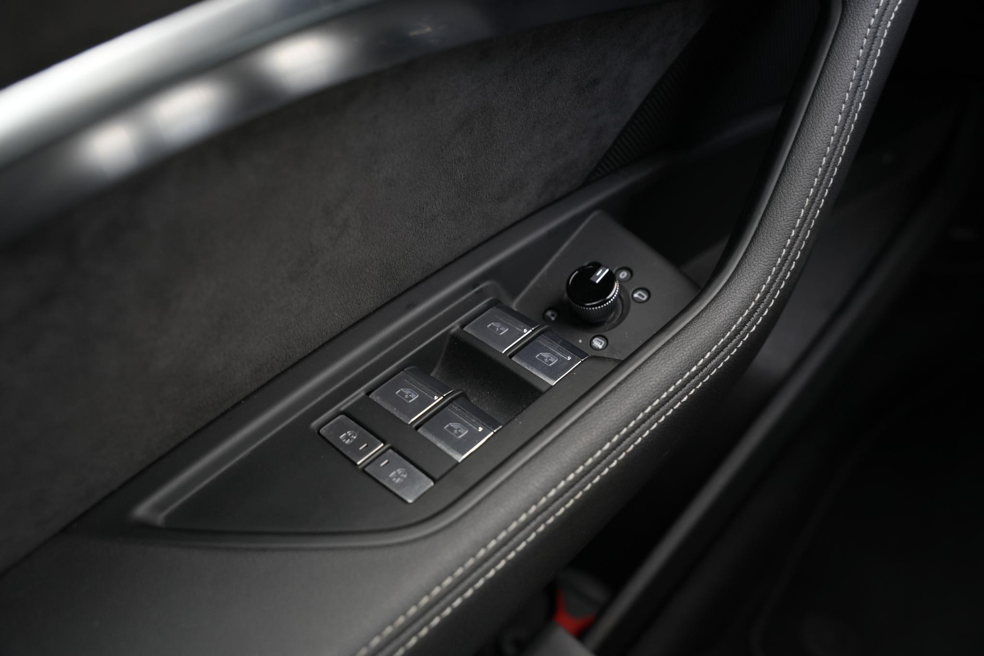 Audi e-tron e-tron 50 quattro Launch edition Black 71 kWh 2019 Daytonagrijs 34