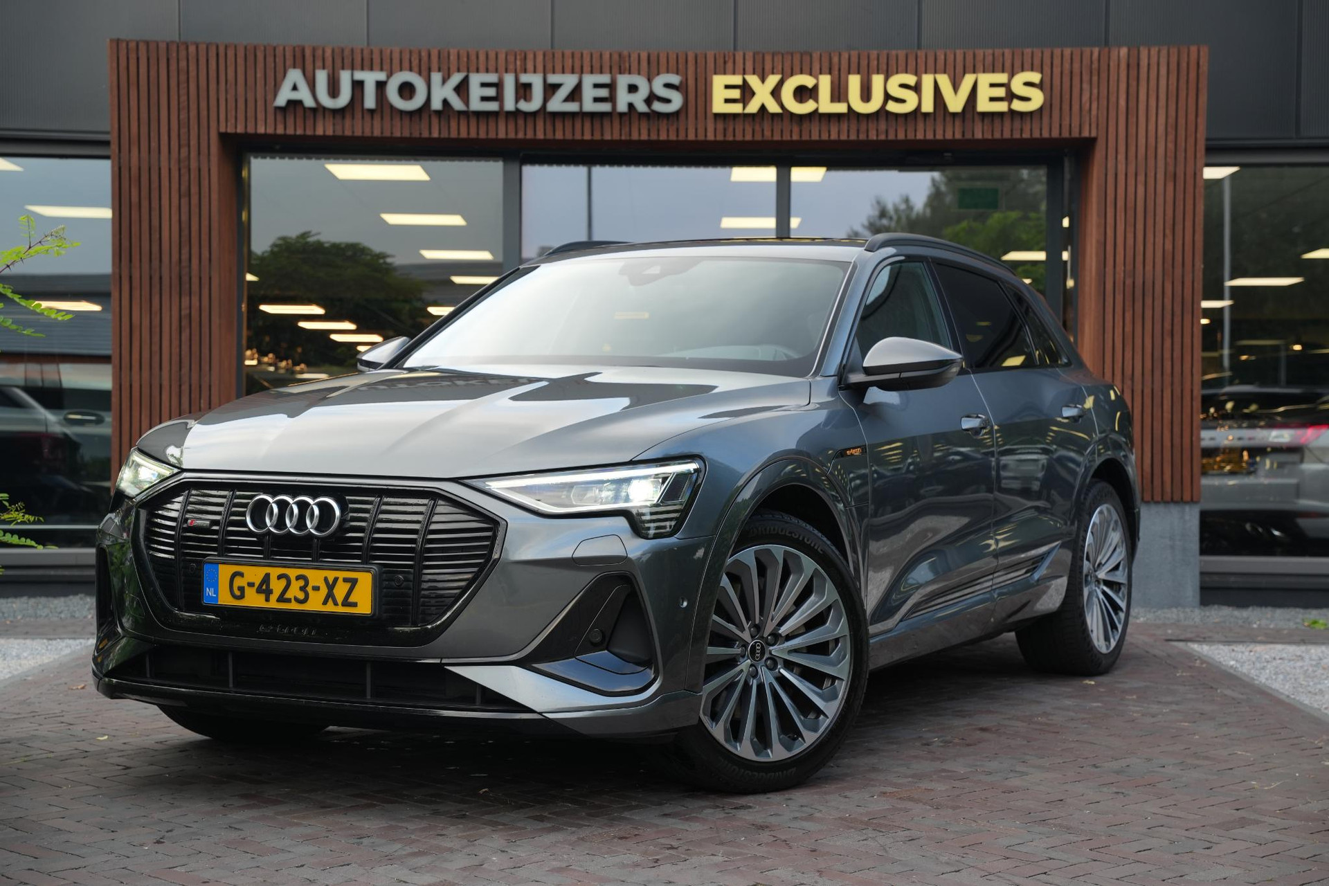 Audi e-tron e-tron 50 quattro Launch edition Black 71 kWh 2019 Daytonagrijs 5