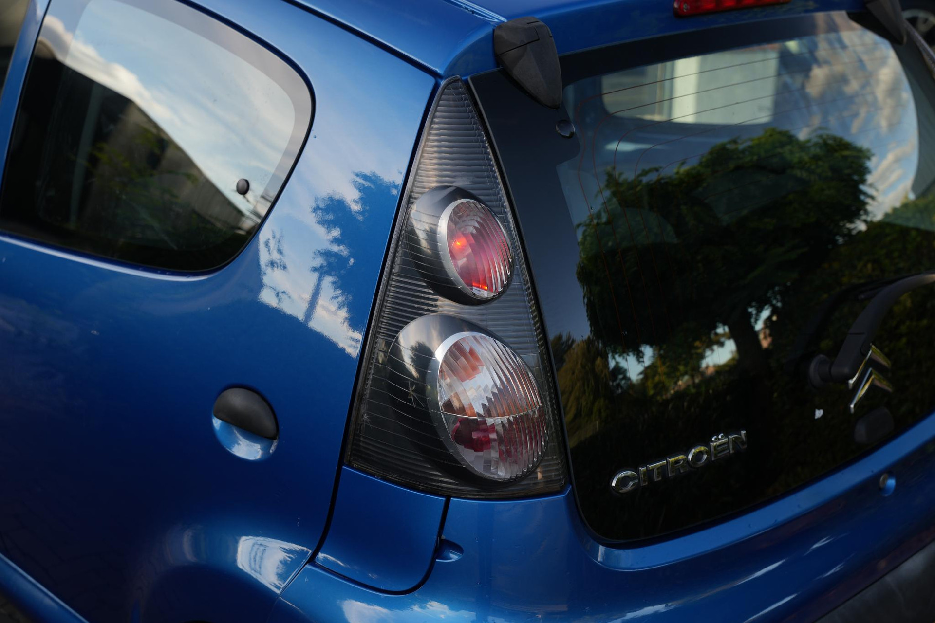 Citroën C1 1.0-12V Selection 2011 PAINT ELECTRA BLUE (ELX) 11