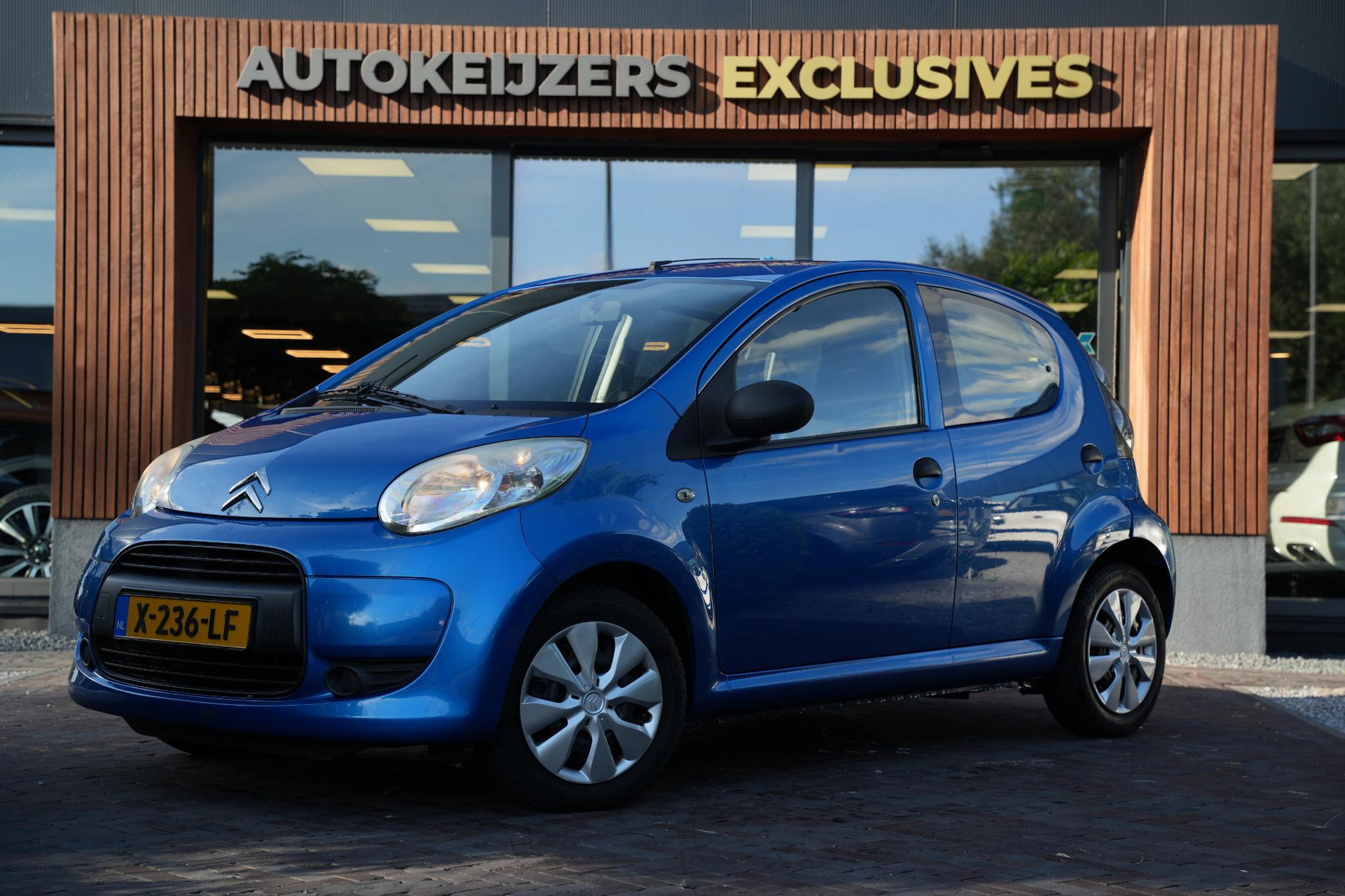 Citroën C1 1.0-12V Selection 2011 PAINT ELECTRA BLUE (ELX) 3