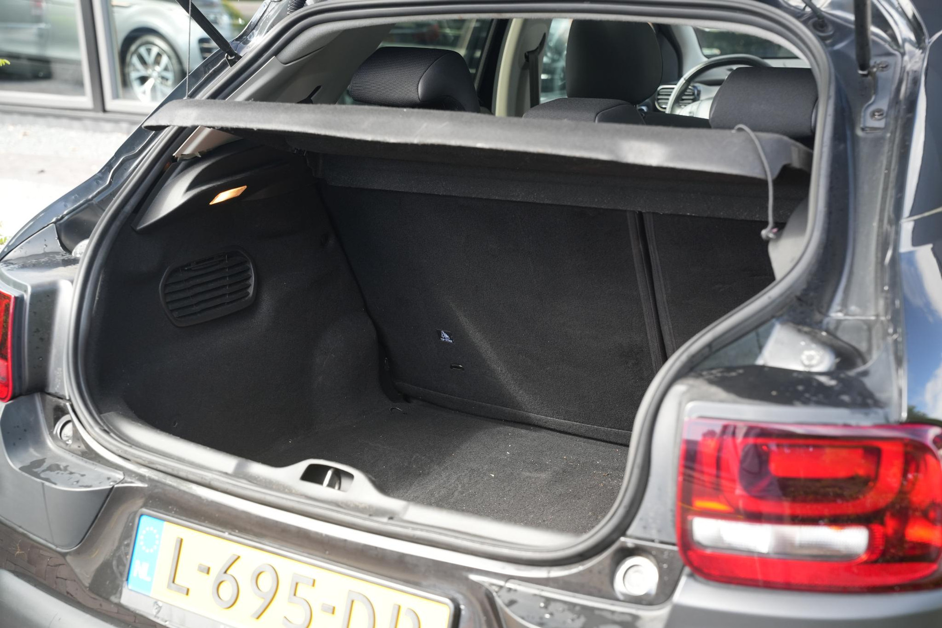 Citroën C4 Cactus 1.2 PureTech Business Plus 2016 PAINT OBSIDIAN BLACK (EXL) 12