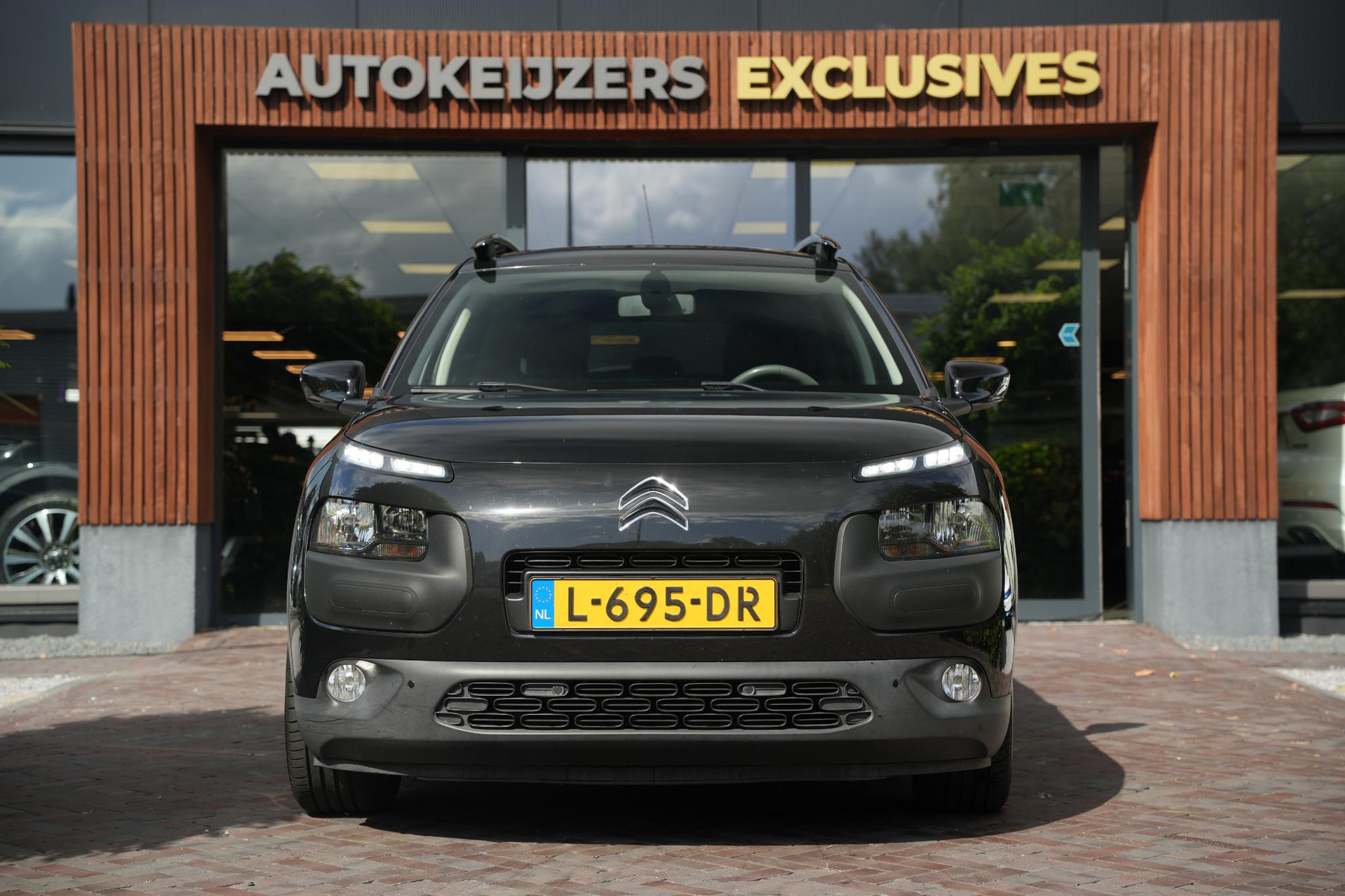 Citroën C4 Cactus 1.2 PureTech Business Plus 2016 PAINT OBSIDIAN BLACK (EXL) 3