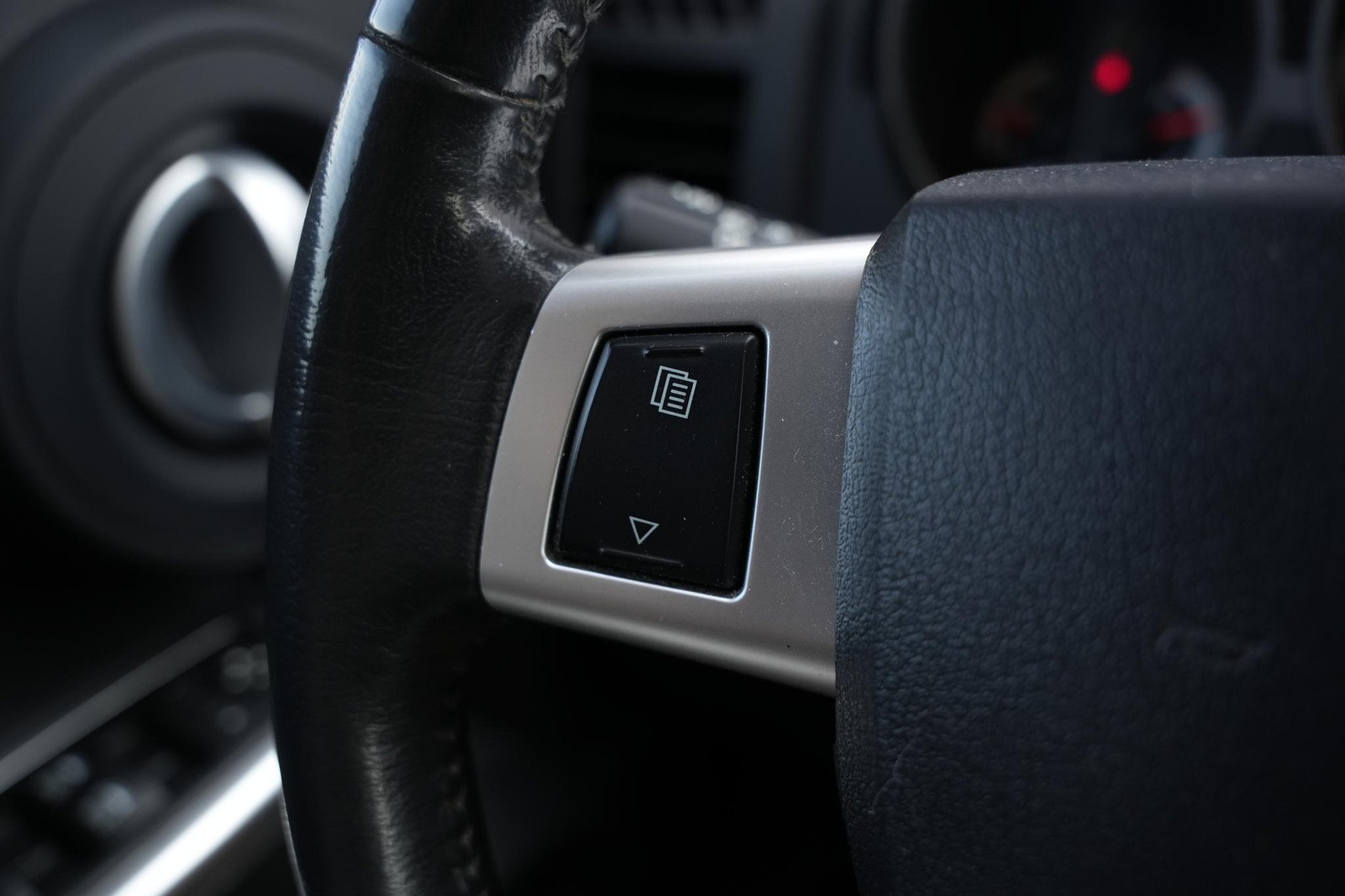 Dodge Nitro  2013  42