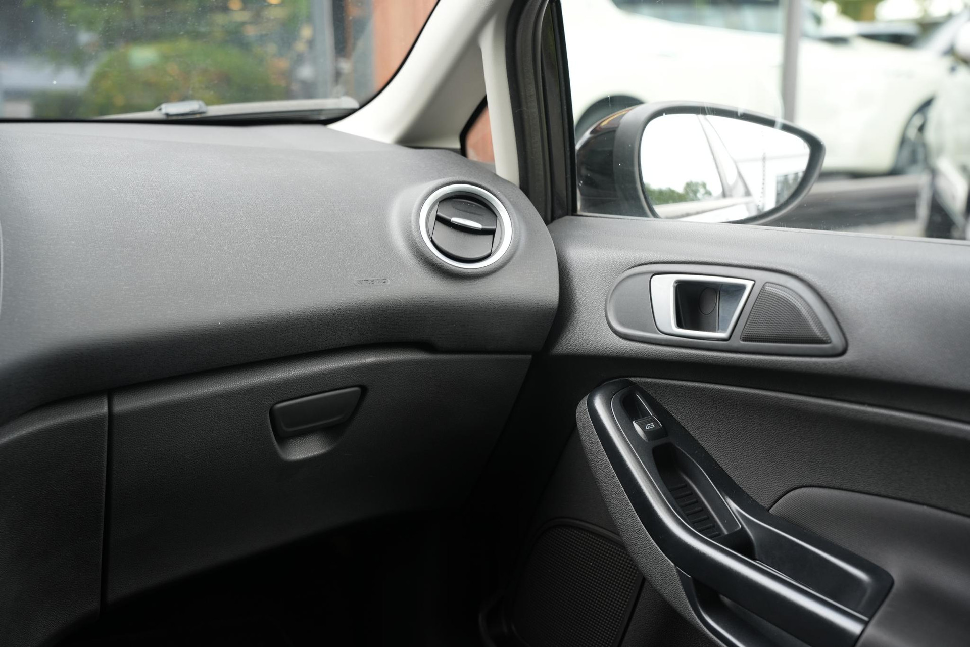Ford Fiesta 1.0 Style 2014 Panther Black C/c Med Solid (Pnjab) 20