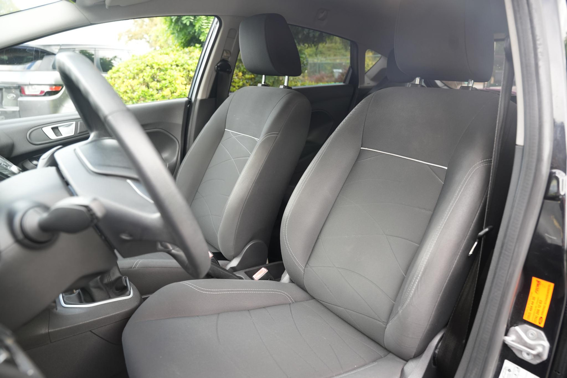 Ford Fiesta 1.0 Style 2014 Panther Black C/c Med Solid (Pnjab) 4