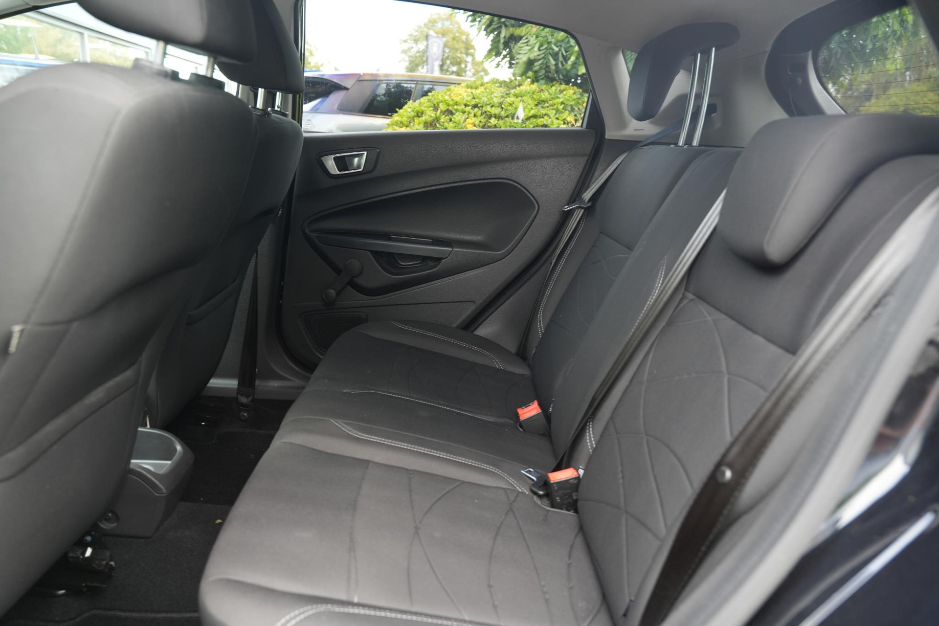 Ford Fiesta 1.0 Style 2014 Panther Black C/c Med Solid (Pnjab) 6