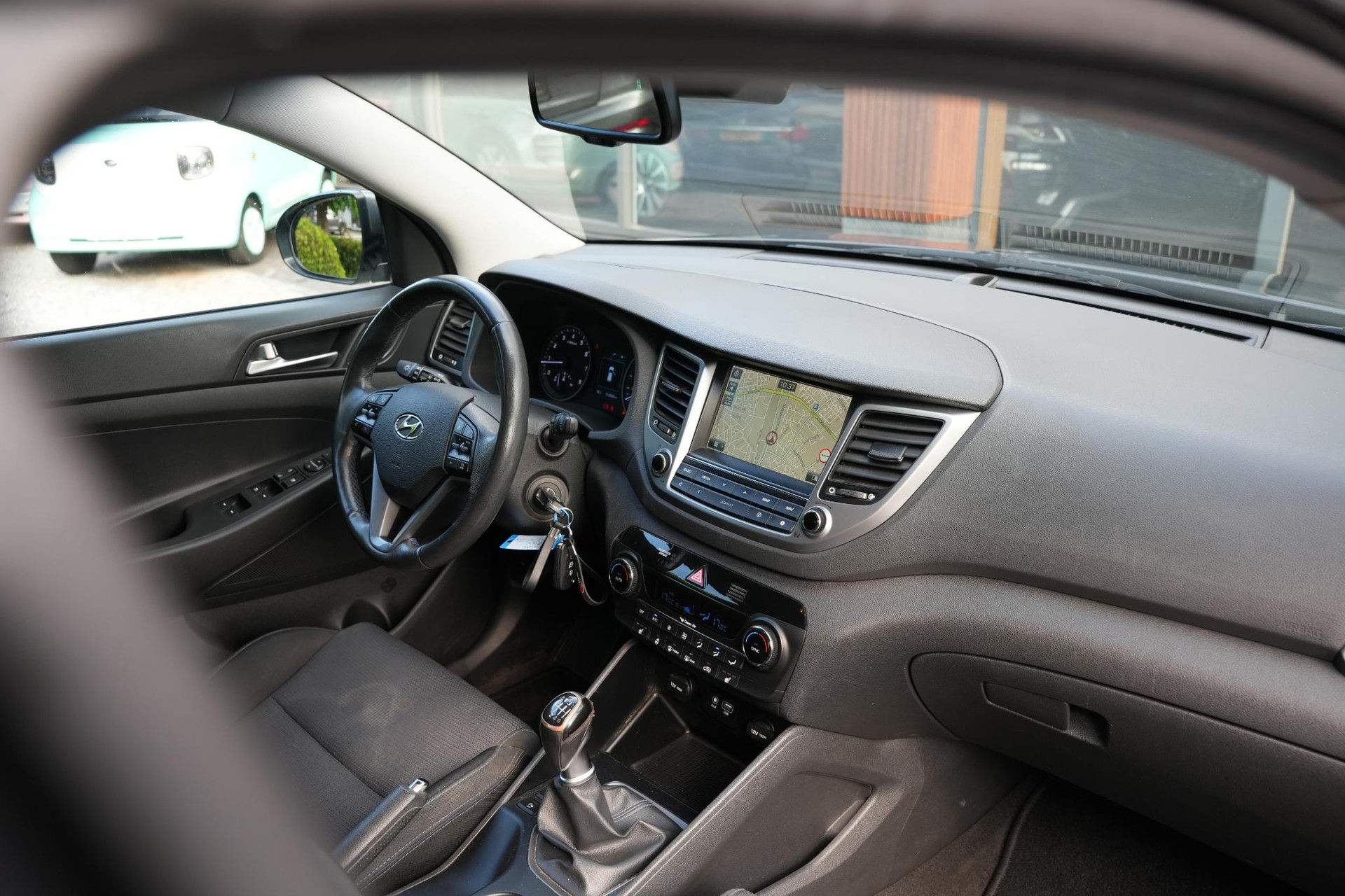Hyundai Tucson 1.6 GDi Comfort 2016 Micron Gray (Z3G) 14
