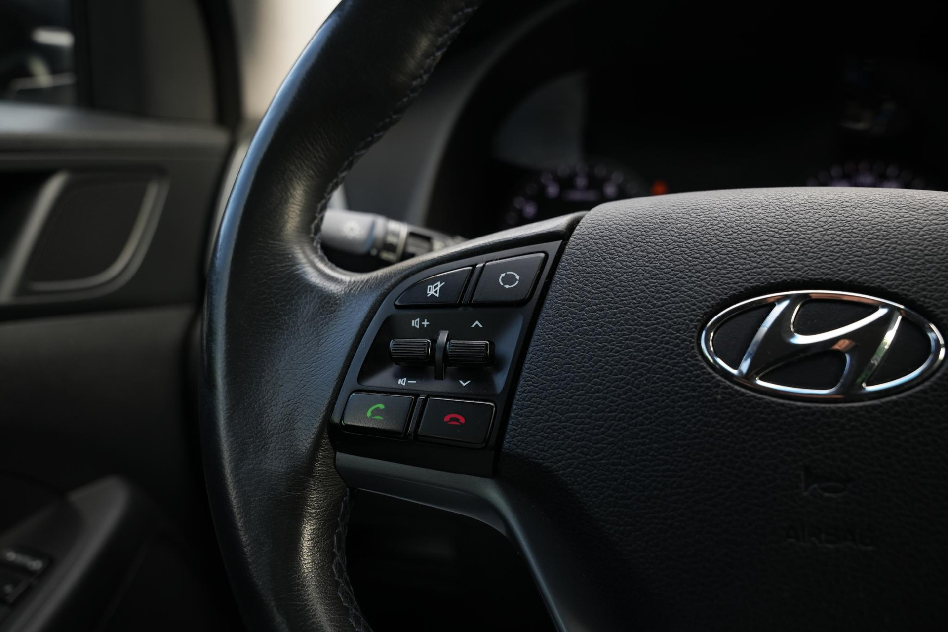 Hyundai Tucson 1.6 GDi Comfort 2016 Micron Gray (Z3G) 30