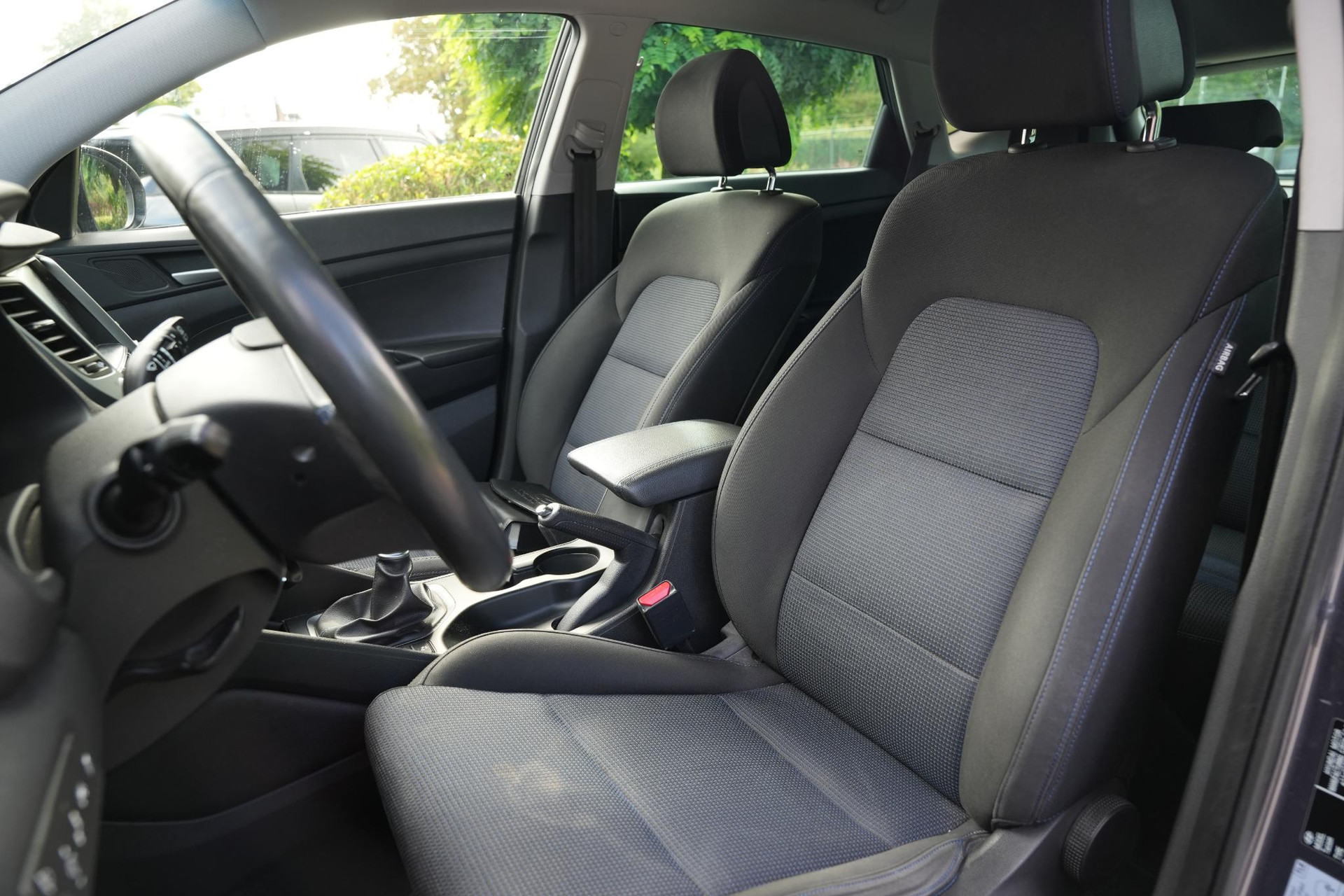Hyundai Tucson 1.6 GDi Comfort 2016 Micron Gray (Z3G) 4