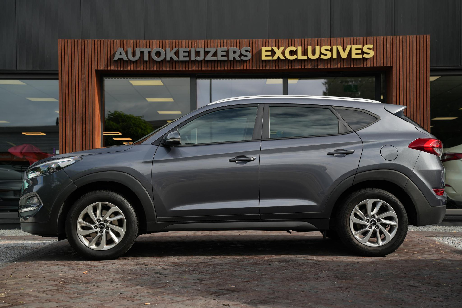 Hyundai Tucson 1.6 GDi Comfort 2016 Micron Gray (Z3G) 7