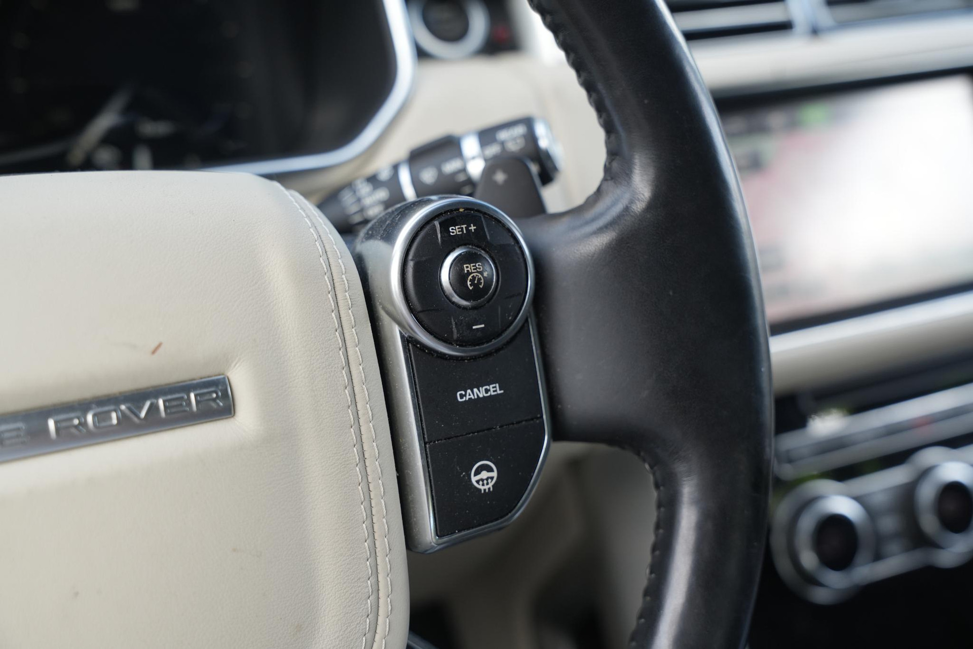 Land Rover Range Rover 3.0 TDV6 Autobiography 2015  40