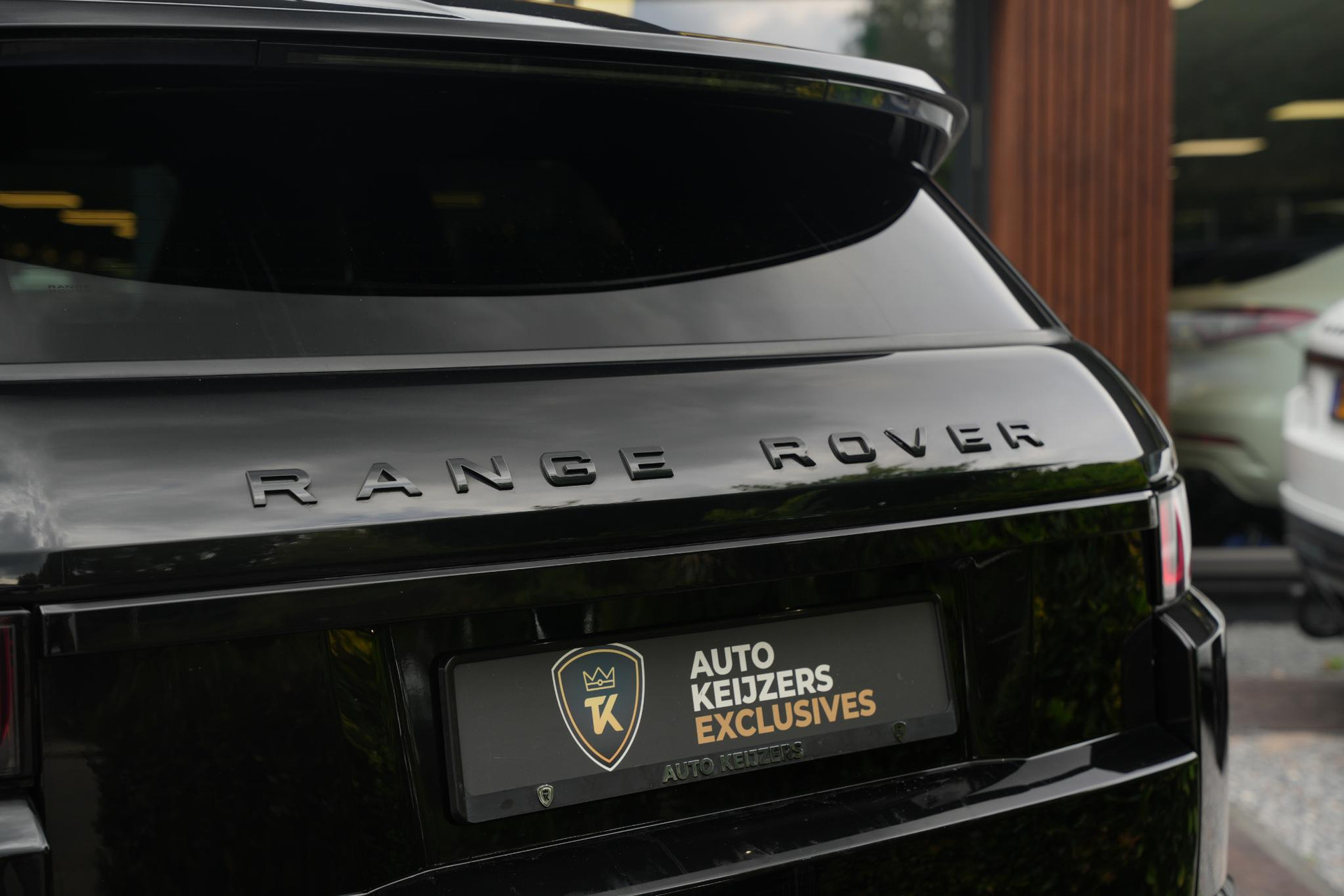 Land Rover Range Rover Evoque 2.0 Si4 HSE Dynamic 2016 Exterior Paint - Santorini Black (1AG) 22
