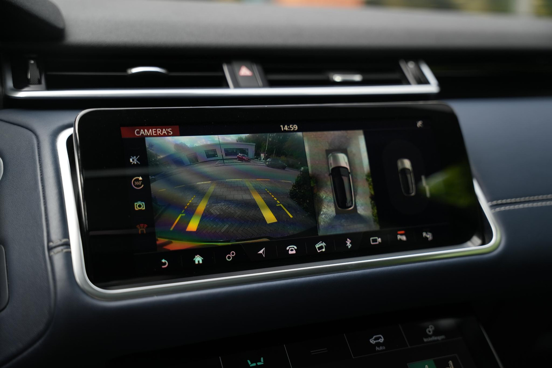 Land Rover Range Rover Velar 3.0 D300 AWD R-Dynamic HSE 2019 Exterior Paint - Santorini Black (1AG) 14