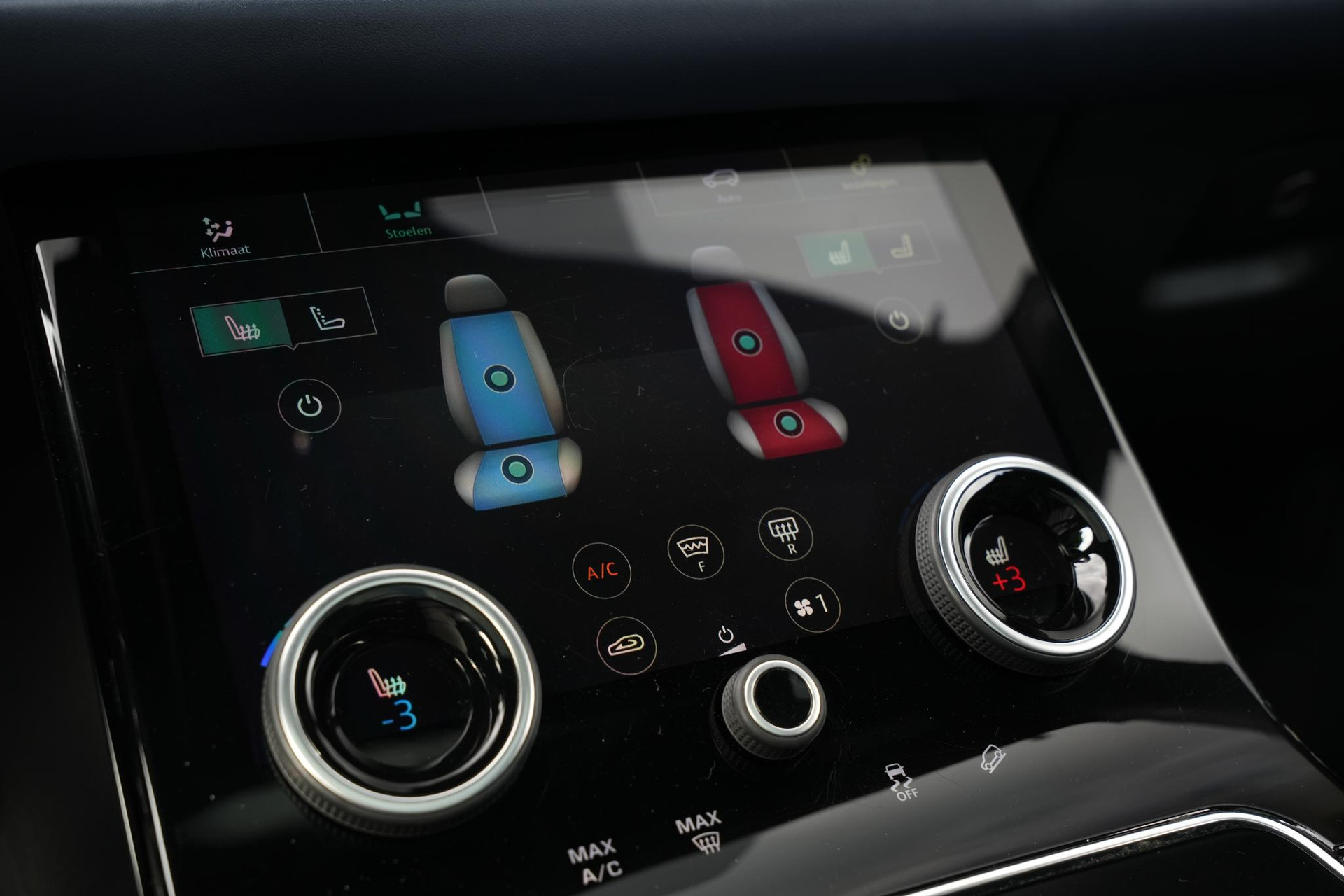 Land Rover Range Rover Velar 3.0 D300 AWD R-Dynamic HSE 2019 Exterior Paint - Santorini Black (1AG) 22