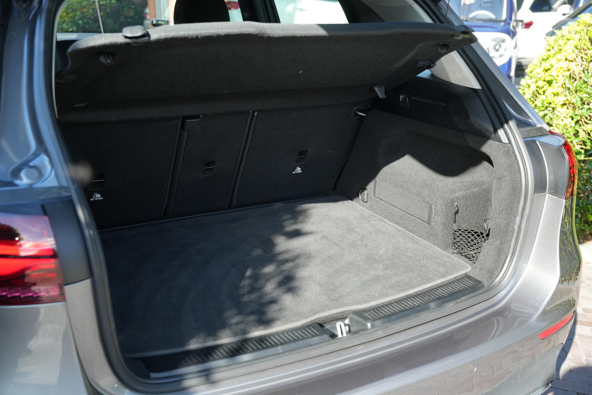 Mercedes-Benz B-Klasse 180 Progressive Line Advanced 2026 Mountain gray - metallic finish (787U) 12
