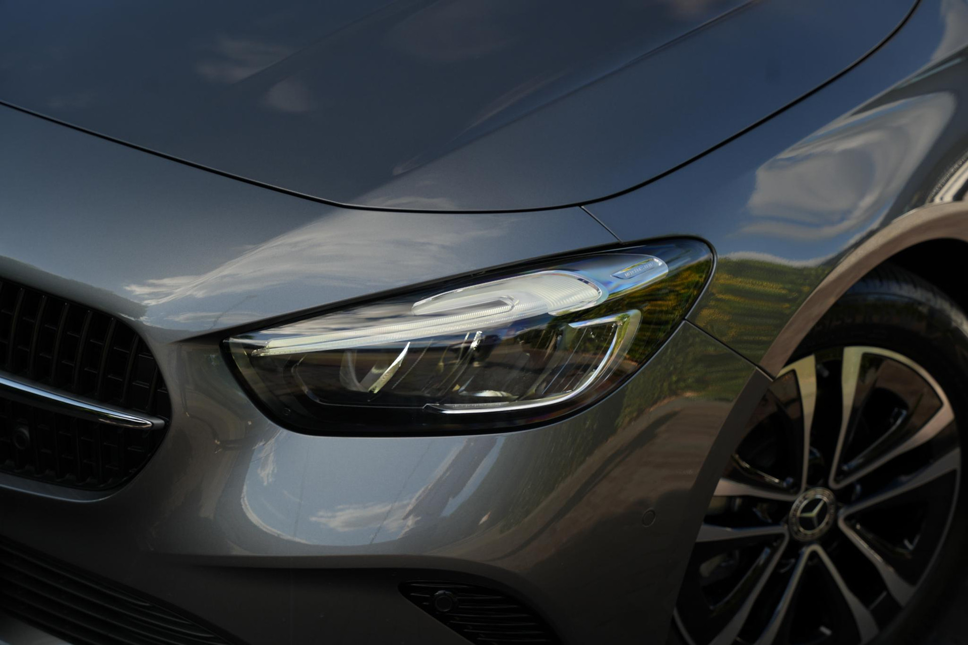 Mercedes-Benz B-Klasse 180 Progressive Line Advanced 2026 Mountain gray - metallic finish (787U) 14