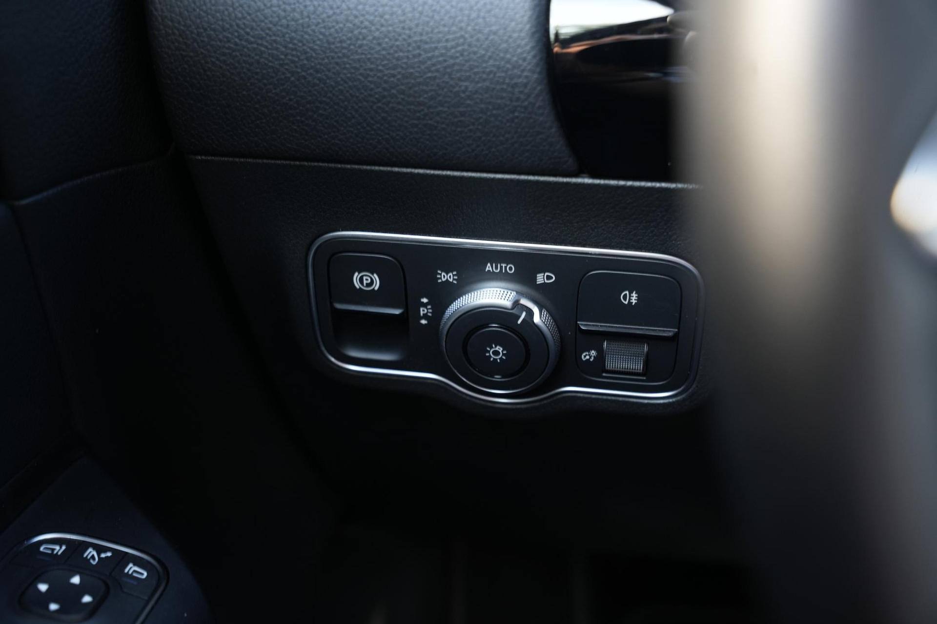 Mercedes-Benz B-Klasse 180 Progressive Line Advanced 2026 Mountain gray - metallic finish (787U) 32