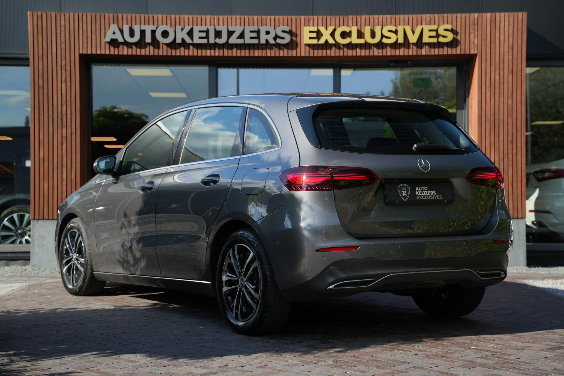 Mercedes-Benz B-Klasse 180 Progressive Line Advanced 2026 Mountain gray - metallic finish (787U) 9