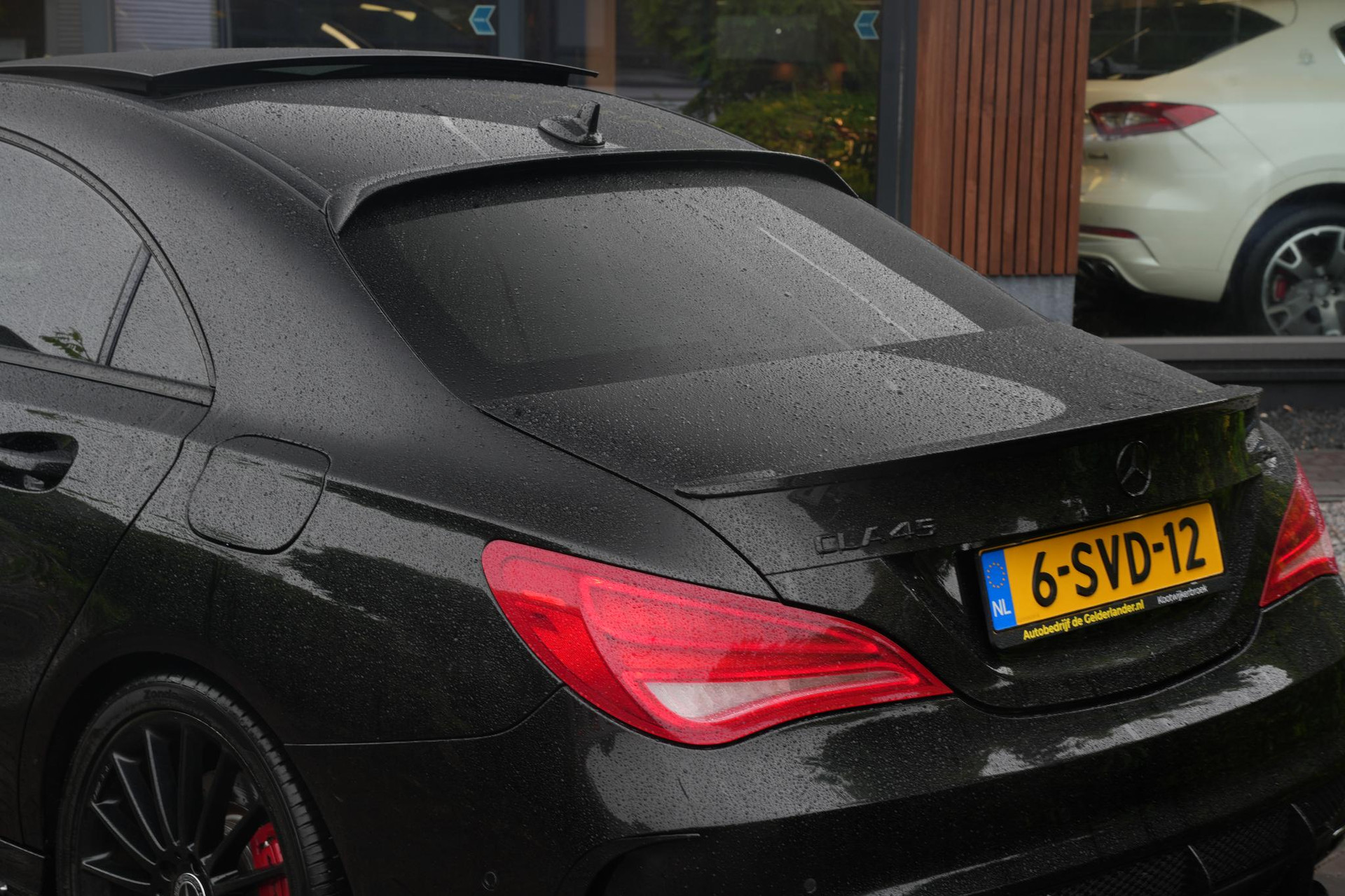 Mercedes-Benz CLA-Klasse AMG 45 4MATIC 2013 KOSMOSBLACK - MET. (191U) 14