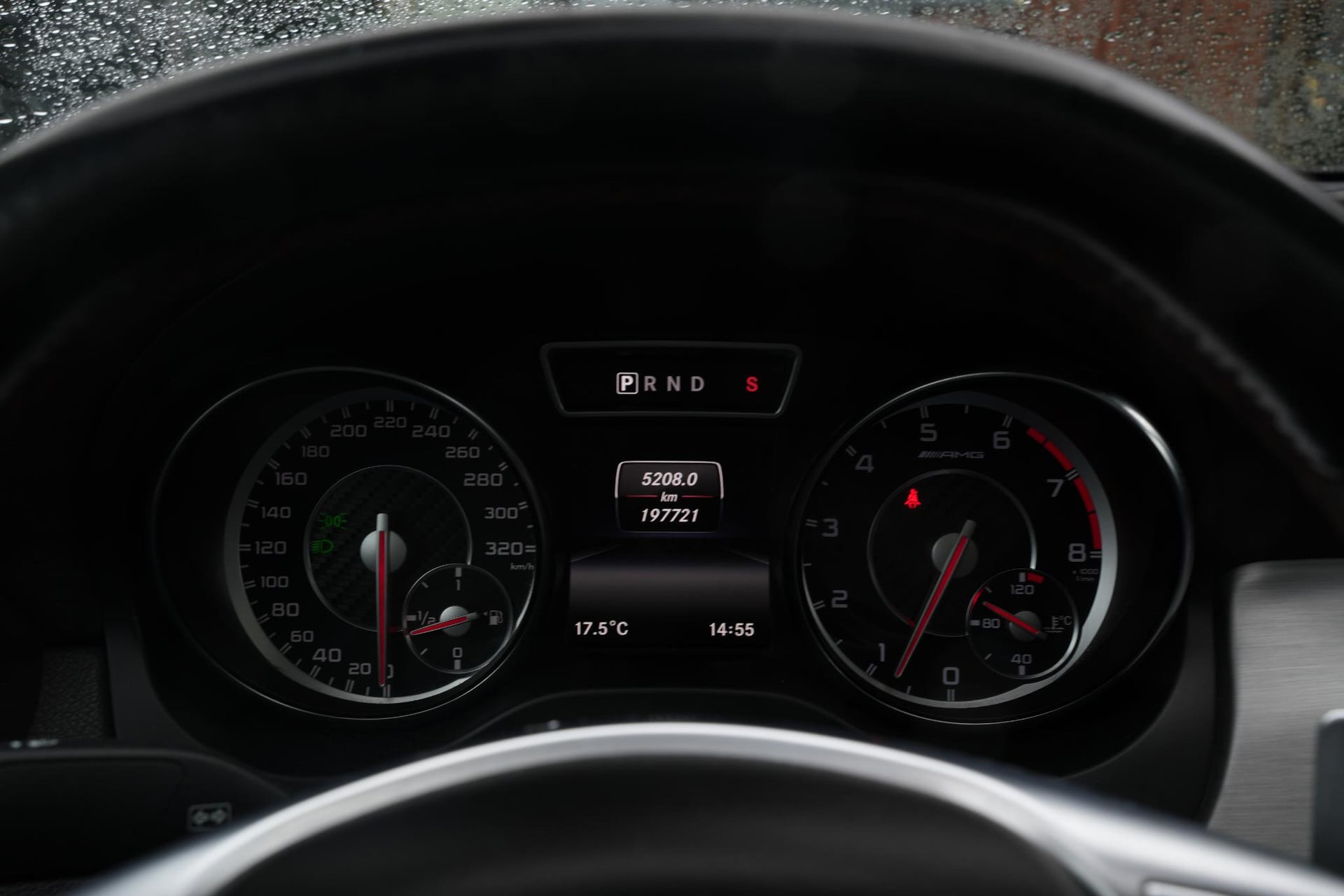 Mercedes-Benz CLA-Klasse AMG 45 4MATIC 2013 KOSMOSBLACK - MET. (191U) 26
