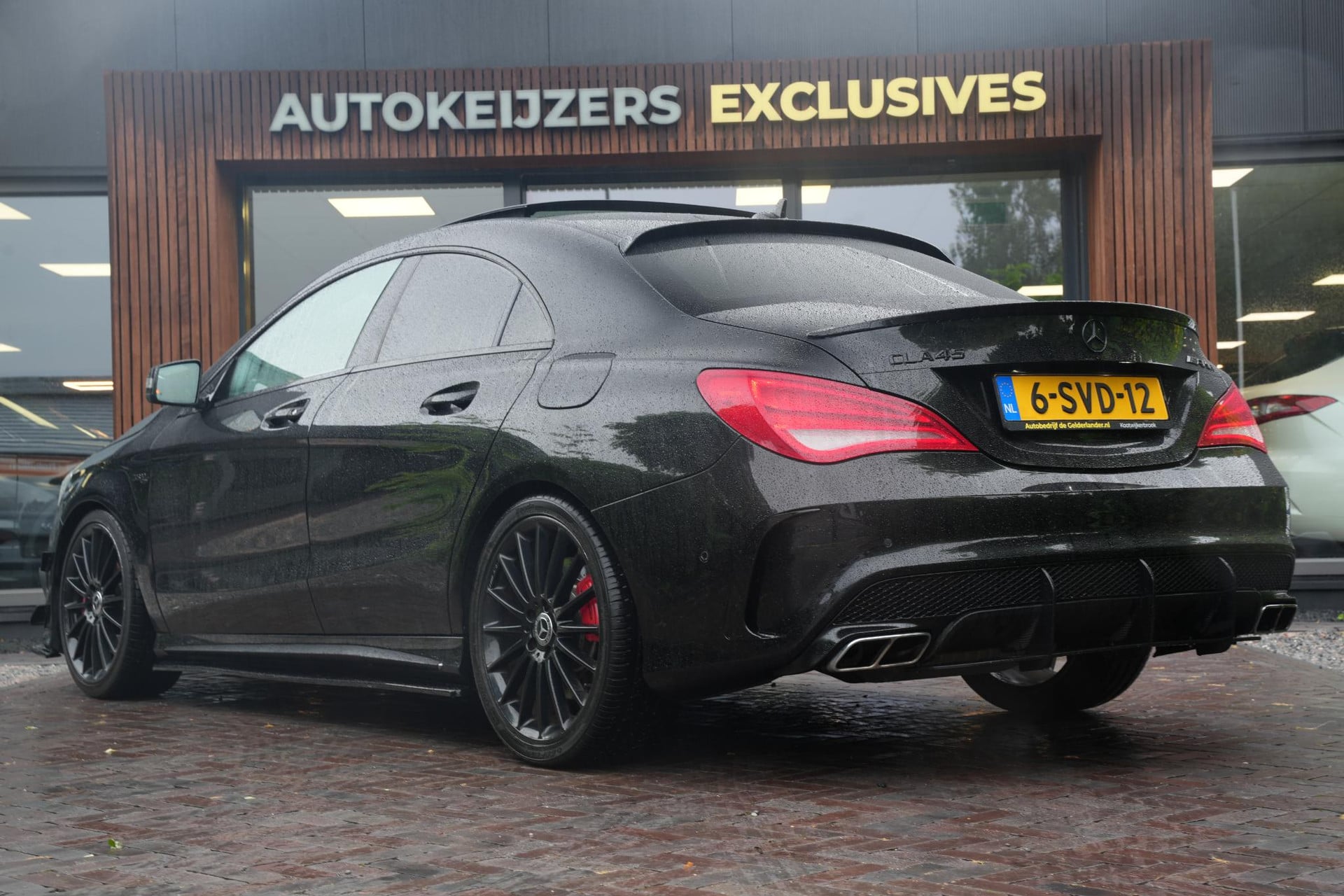 Mercedes-Benz CLA-Klasse AMG 45 4MATIC 2013 KOSMOSBLACK - MET. (191U) 7